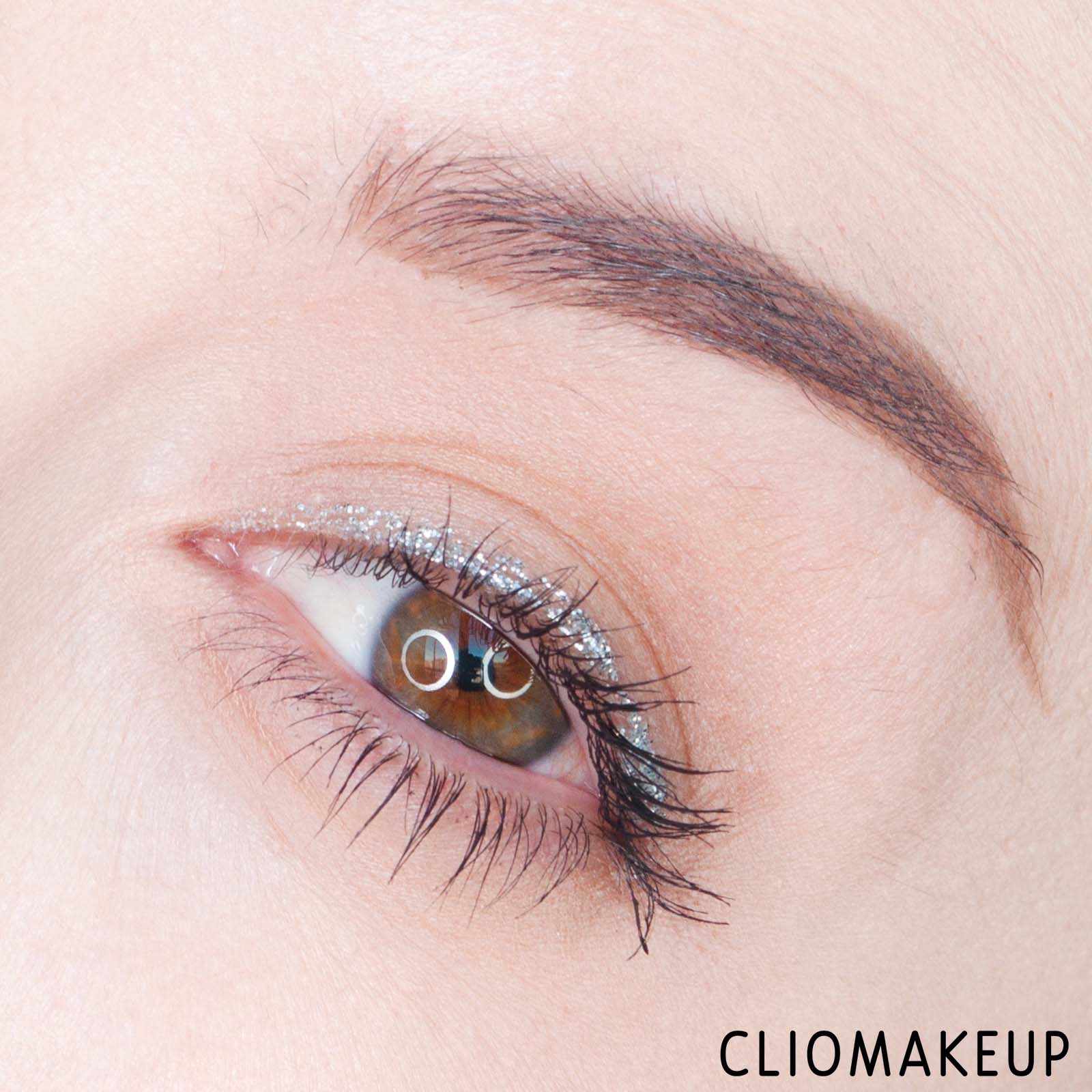 cliomakeup-recensione-eyeliner-nyx-glitter-goals-liquid-liner-11