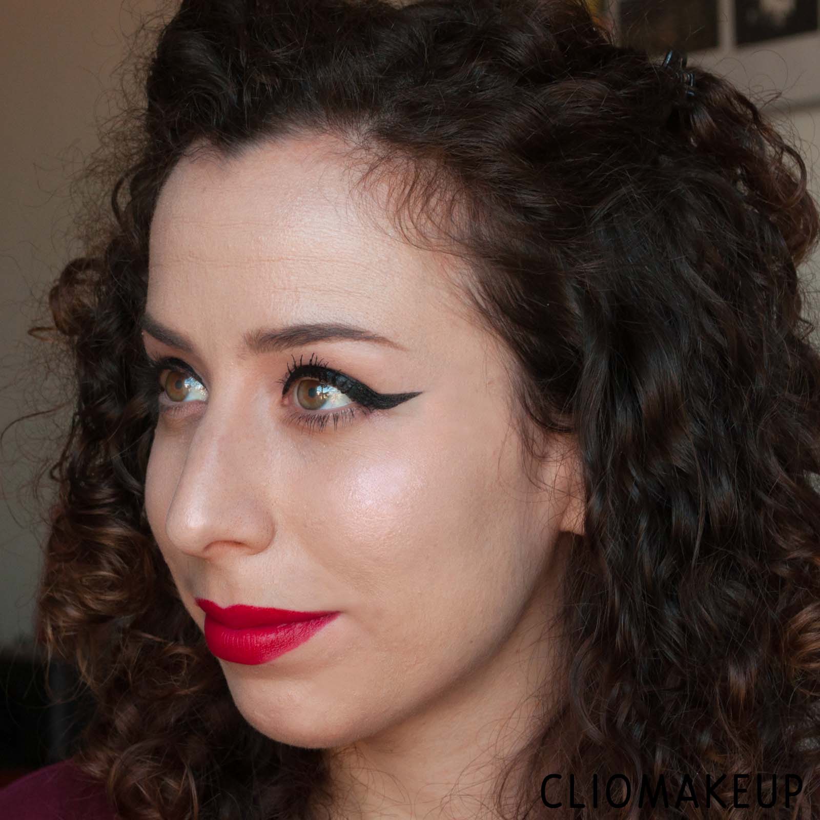 cliomakeup-recensione-illuminante-too-faced-diamond-light-diamond-fire-highlighter-12