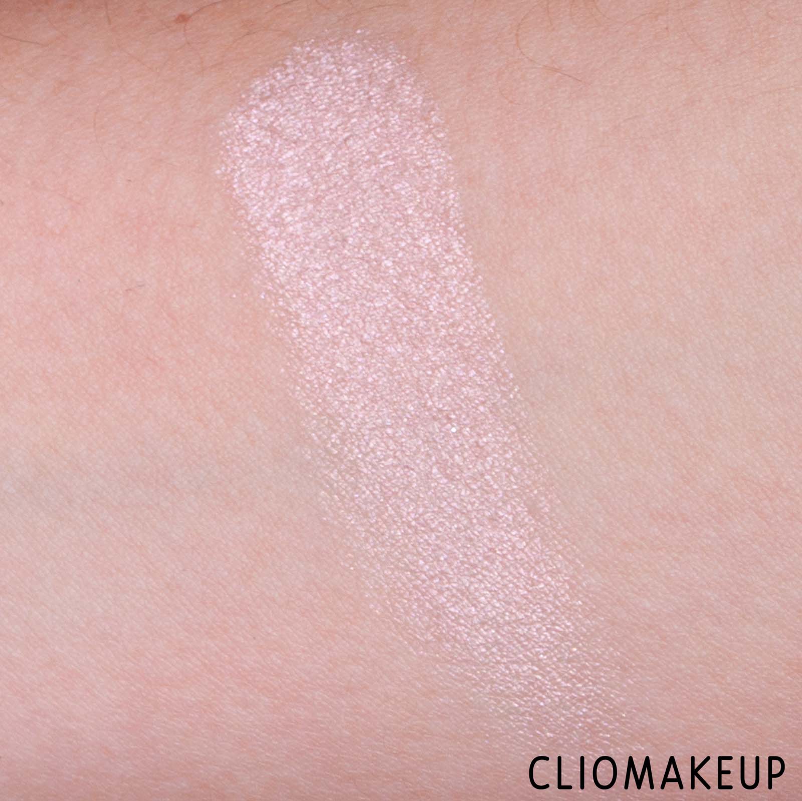 cliomakeup-recensione-illuminante-too-faced-diamond-light-diamond-fire-highlighter-7