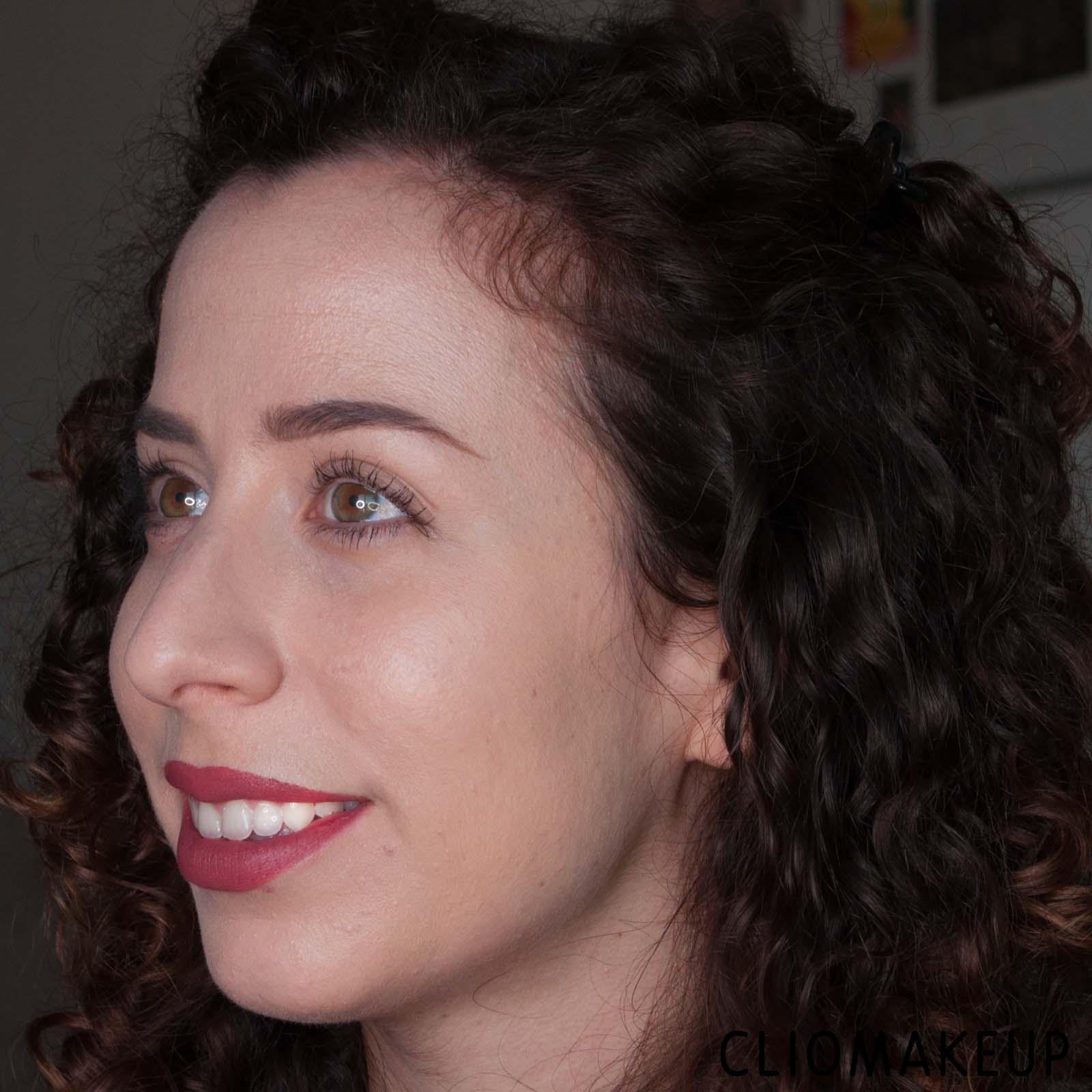 cliomakeup-recensione-illuminante-too-faced-diamond-light-diamond-fire-highlighter-9