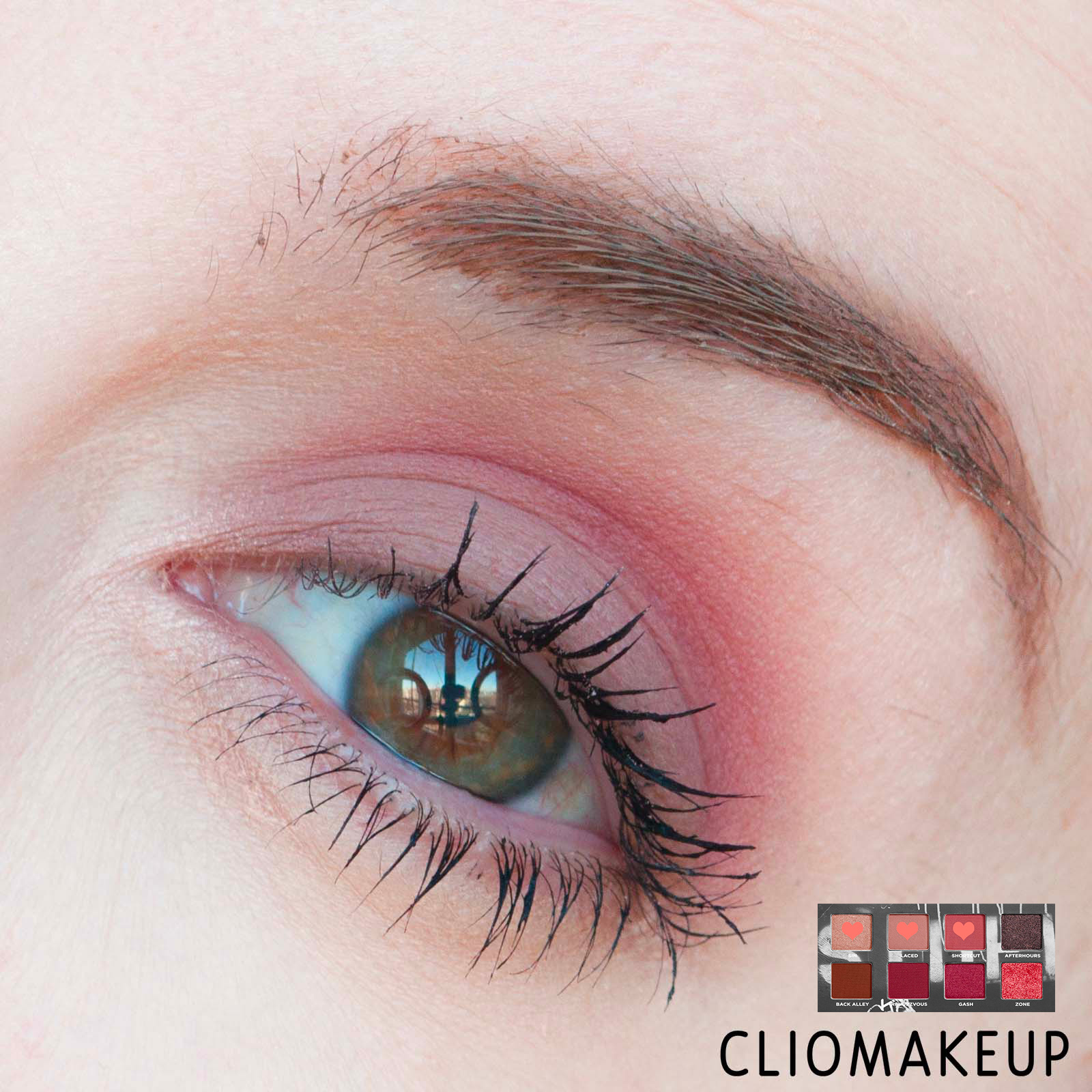 cliomakeup-recensione-palette-urban-decay-on-the-run-eyeshadow-palette-10