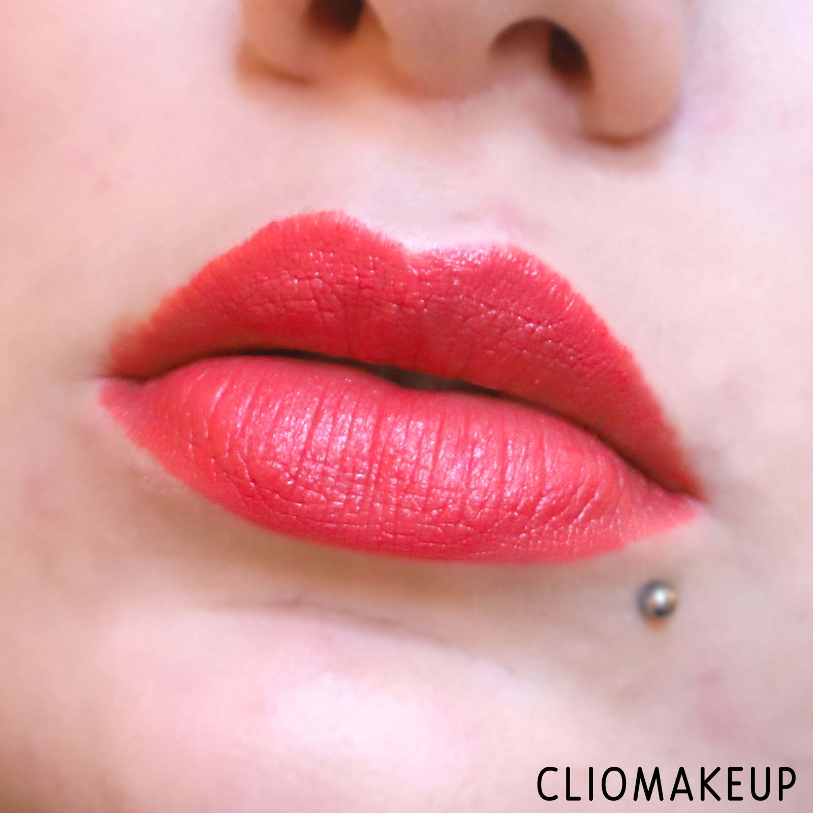cliomakeup-recensione-rossetto-rouge-baiser-paris-rouge-evidemment-creme-14
