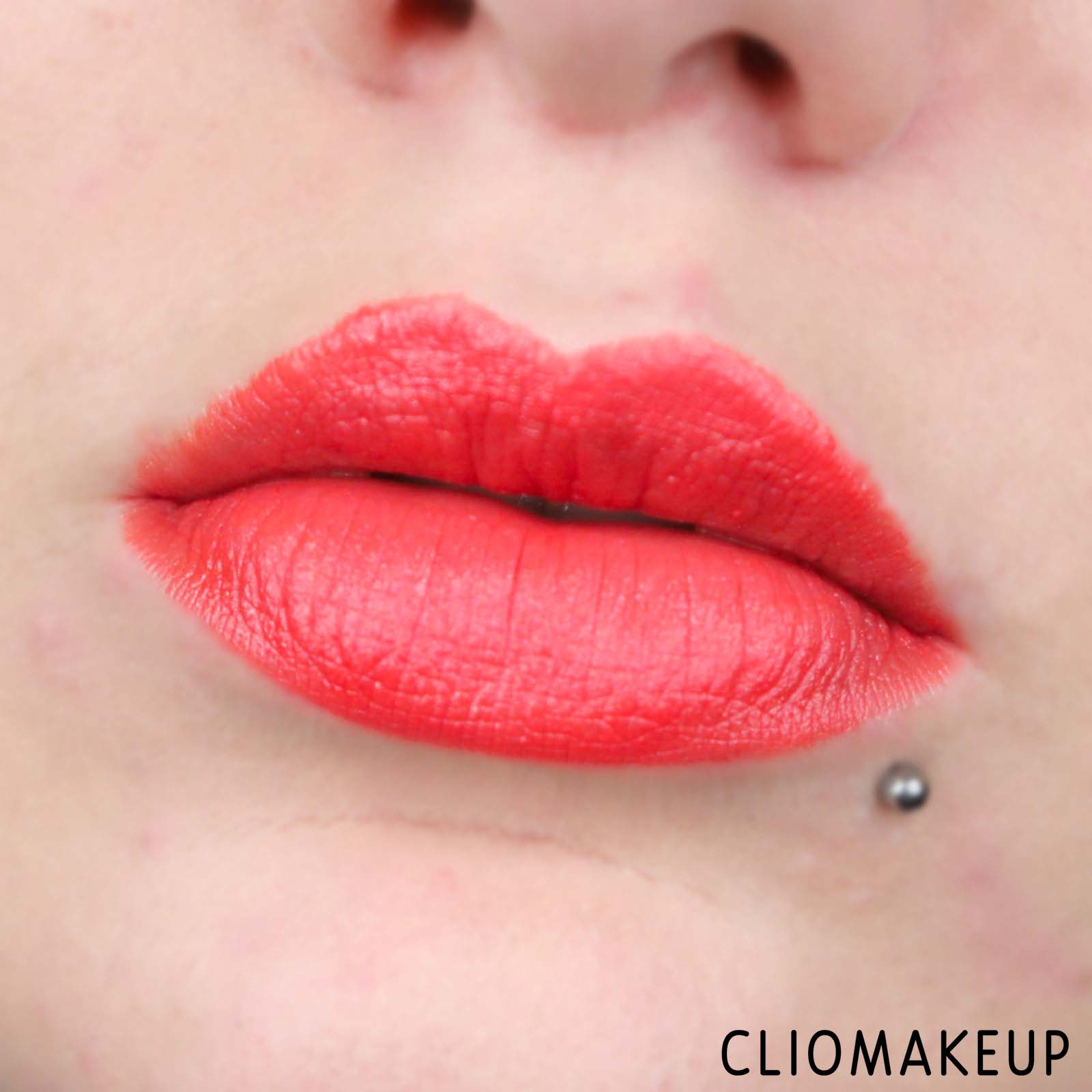 cliomakeup-recensione-rossetto-rouge-baiser-paris-rouge-evidemment-creme-15