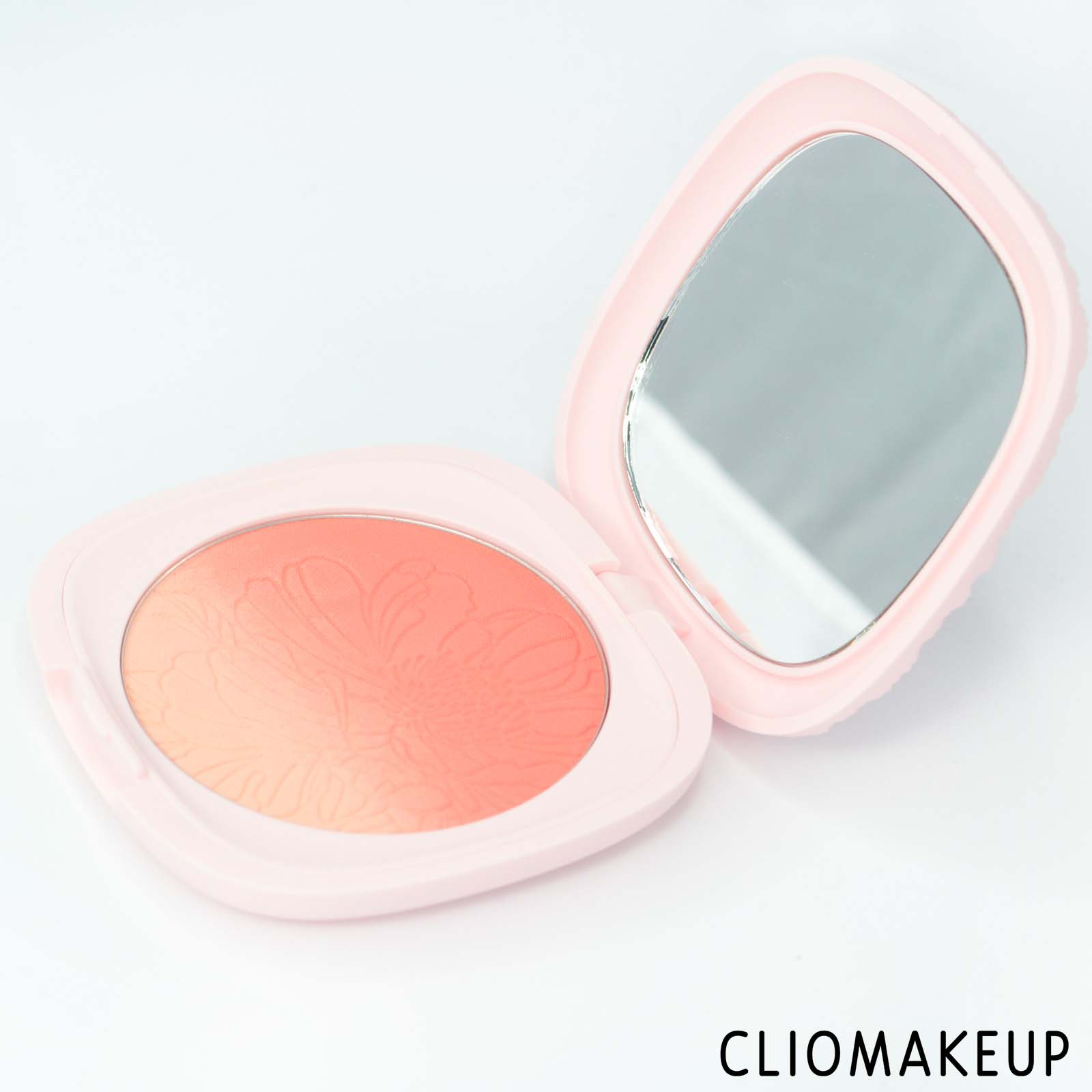 cliomakeup-recensione-blush-kiko-waterflower-magic-blush-4