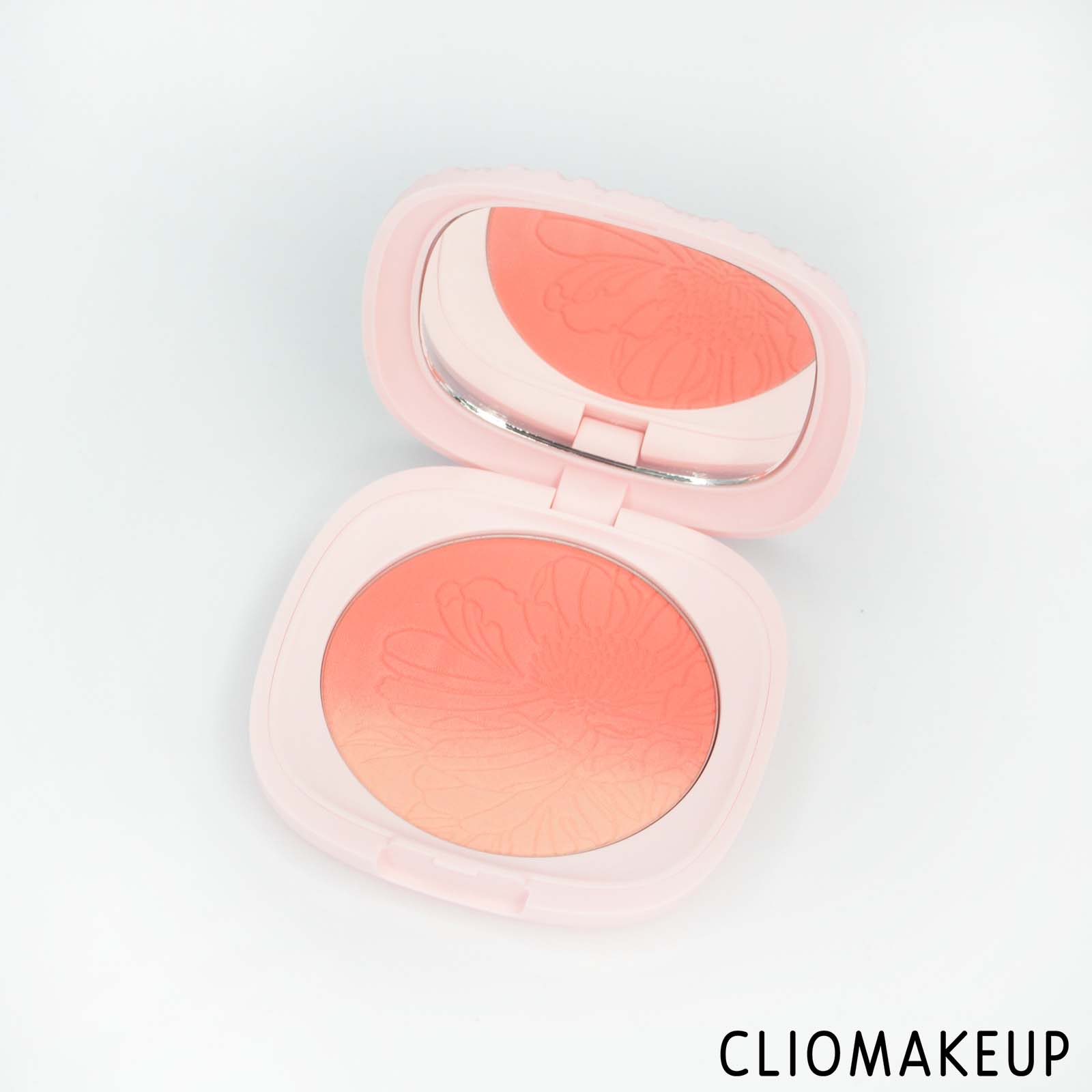 cliomakeup-recensione-blush-kiko-waterflower-magic-blush-5