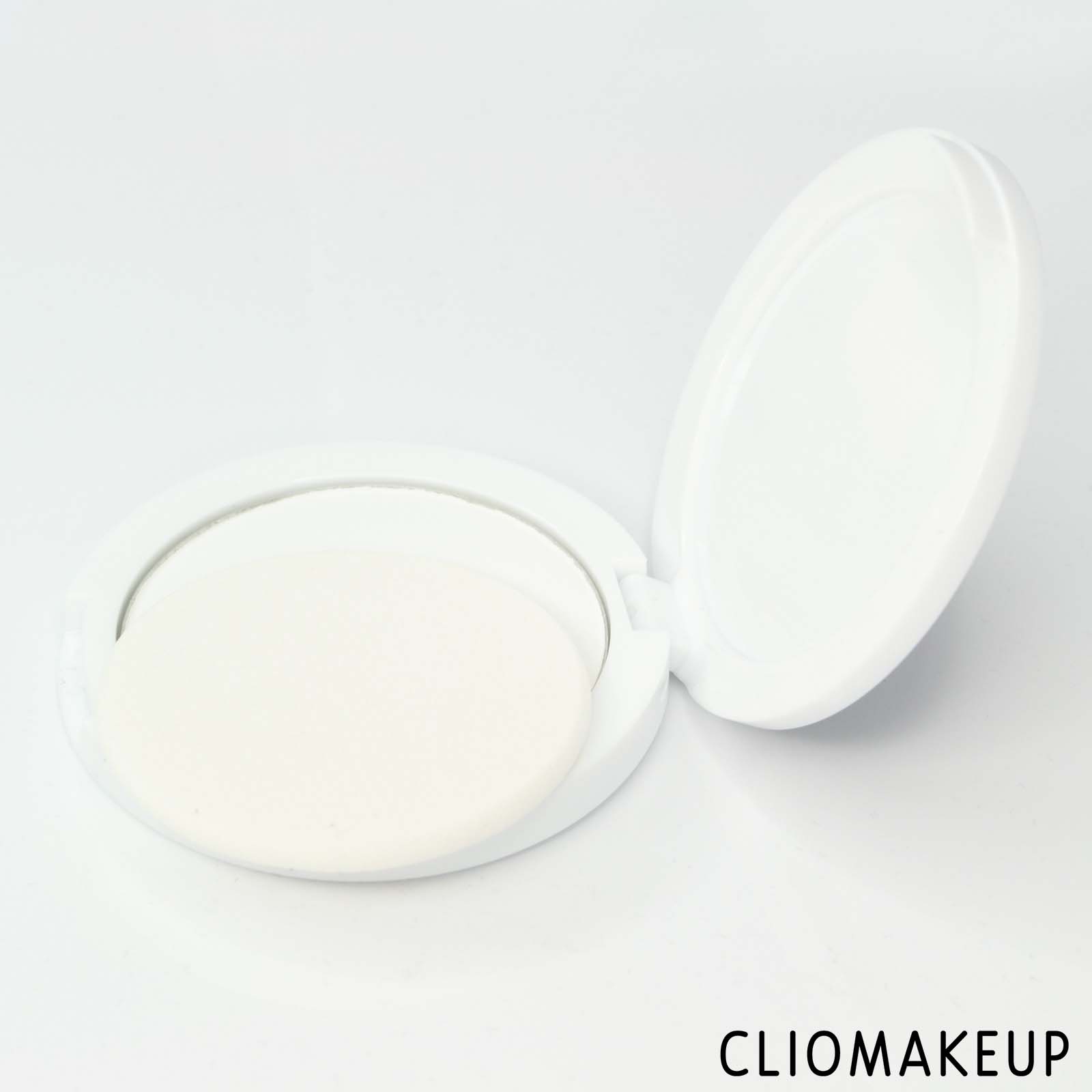 cliomakeup-recensione-cipria-essence-you-better-work-fixing-powder-4
