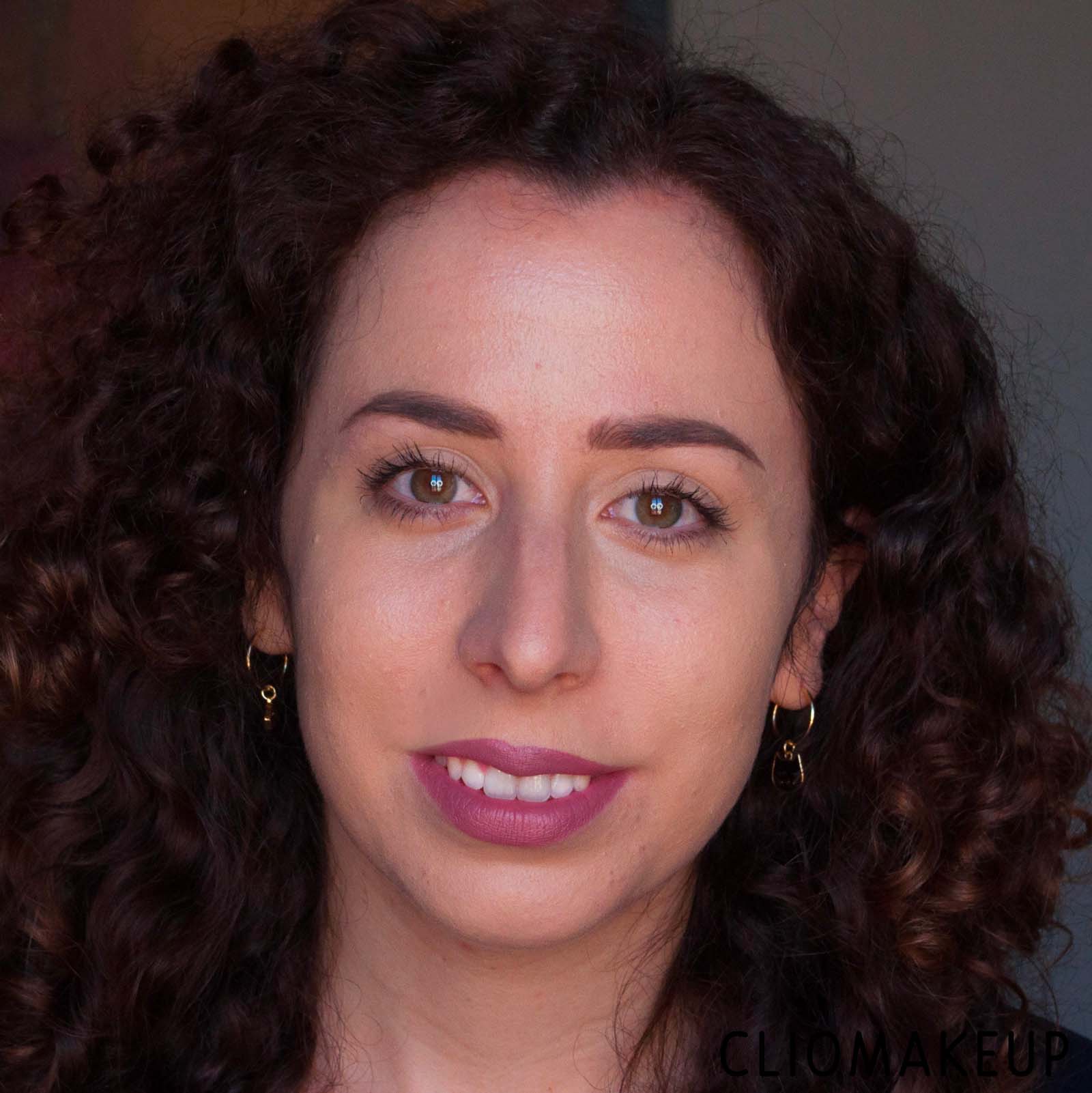 cliomakeup-recensione-cipria-essence-you-better-work-fixing-powder-9