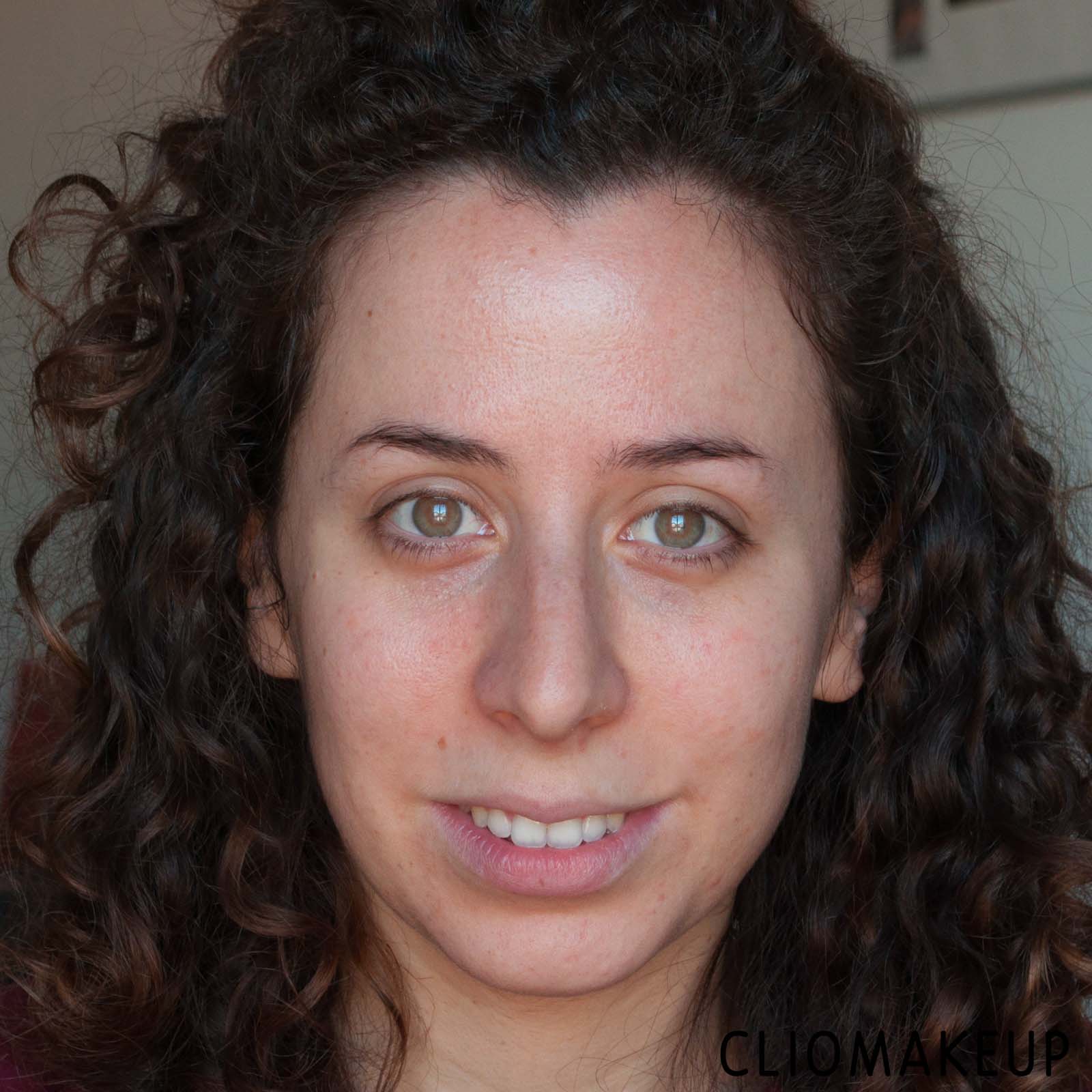 cliomakeup-recensione-correttore-makeup-revolution-conceale-e-define-full-coverage-concealer-10