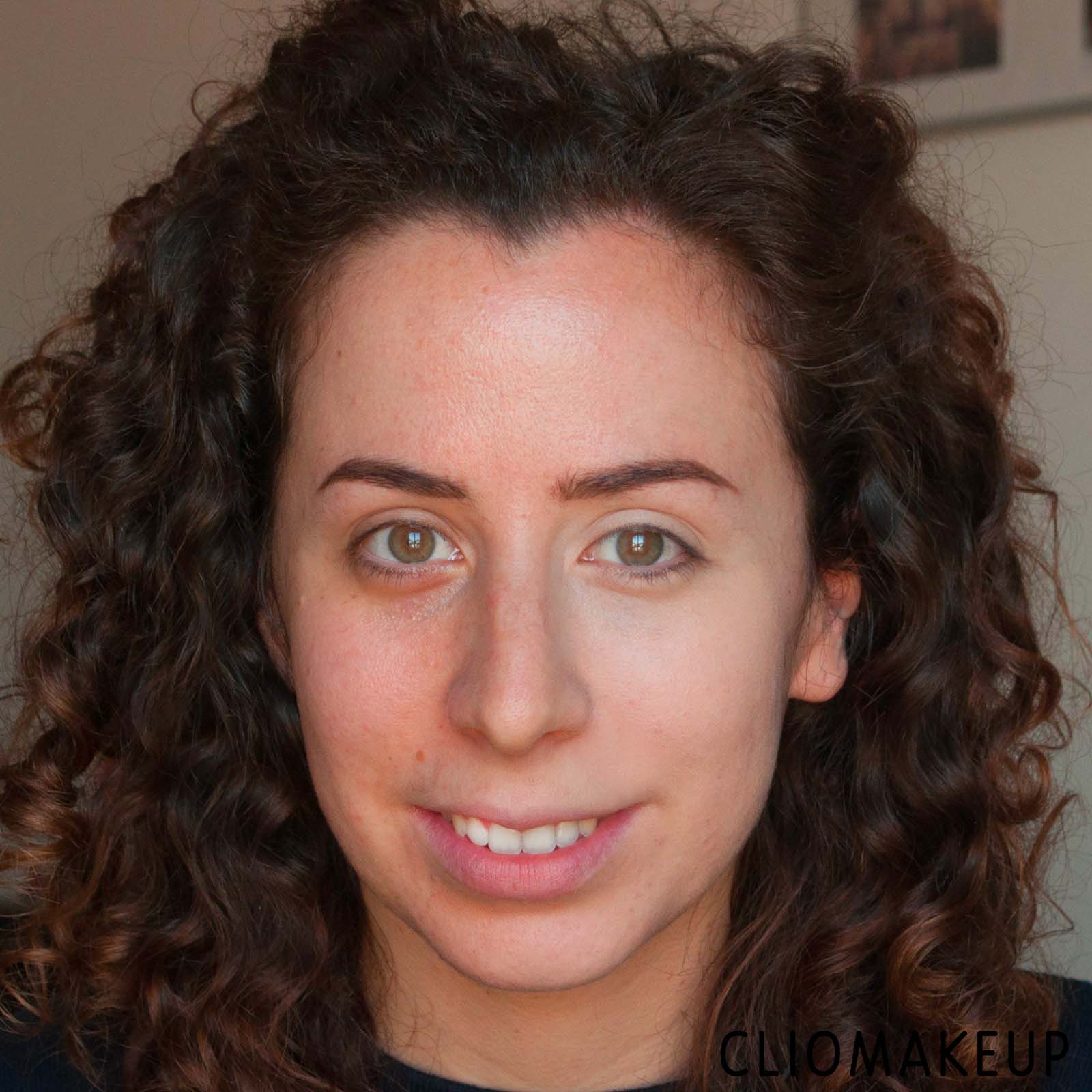 cliomakeup-recensione-correttore-makeup-revolution-conceale-e-define-full-coverage-concealer-12