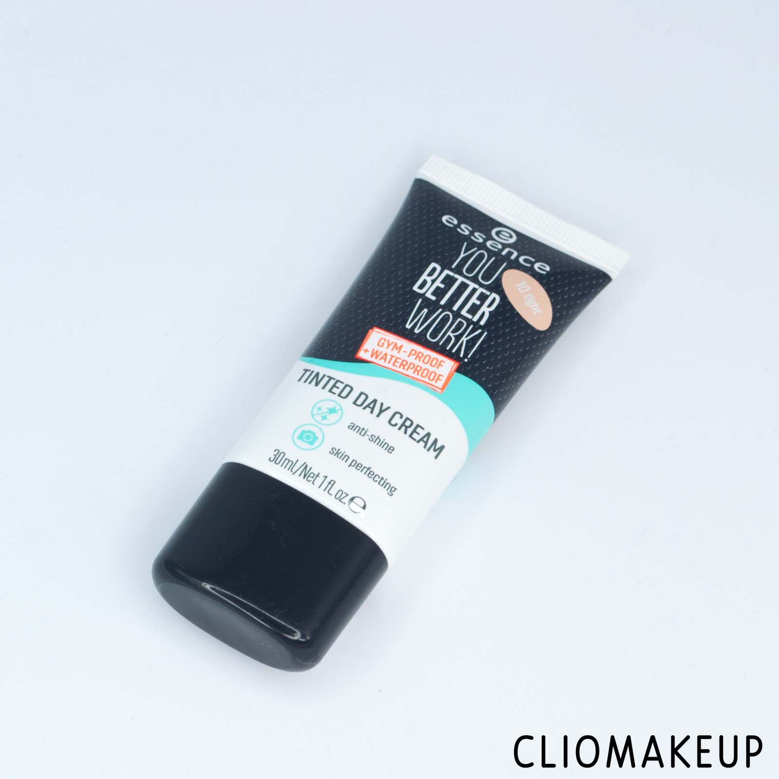 cliomakeup-recensione-crema-colorata-essence-you-better-work!-tinted-day-cream-2