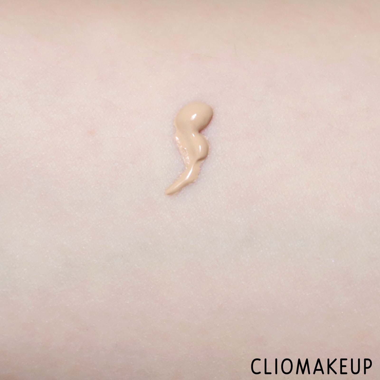 cliomakeup-recensione-fondotinta-deborah-extra-mat-formula-pura-6