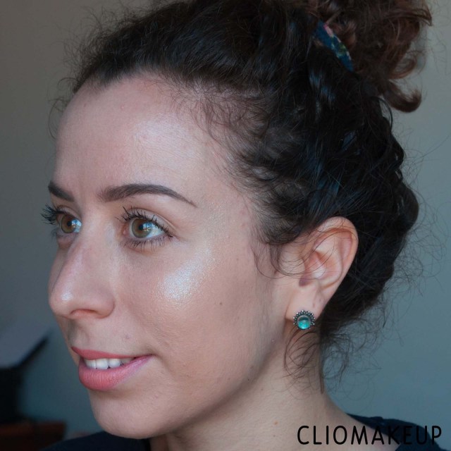 cliomakeup-illuminanti-2019-22-recensione-illuminante-nyx-a-bit-jelly-gel-illuminator