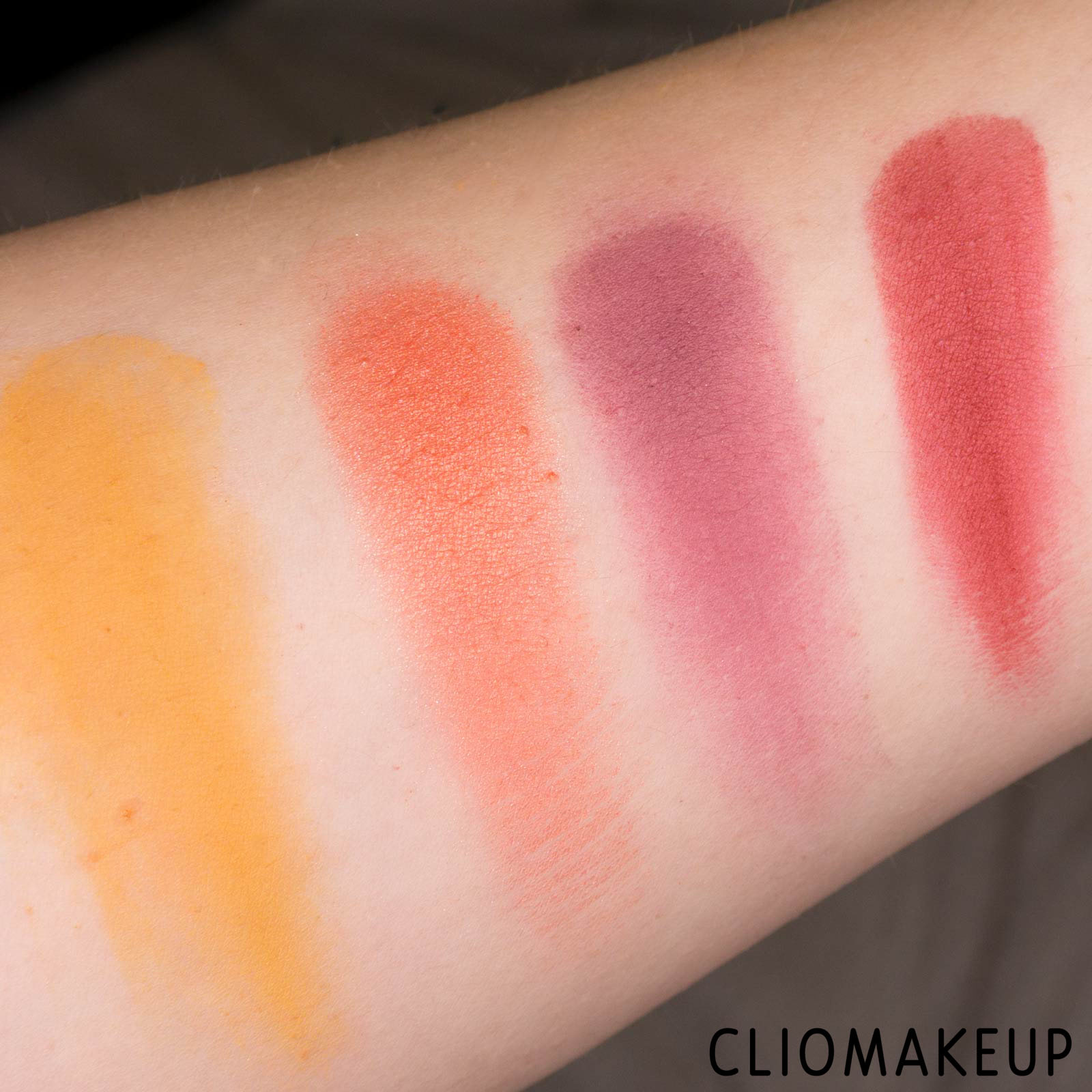cliomakeup-recensione-palette-nyx-ultimate-shadow-palette-phoenix-11