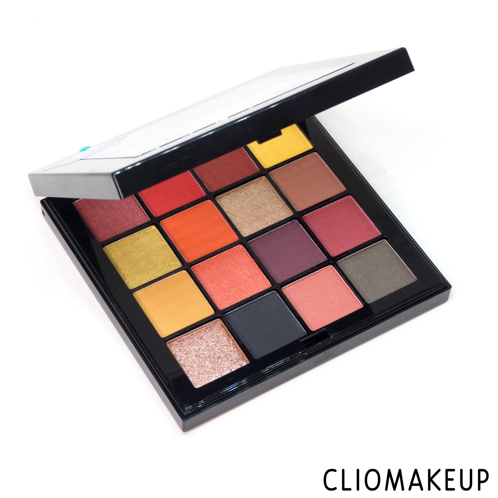 cliomakeup-recensione-palette-nyx-ultimate-shadow-palette-phoenix-4