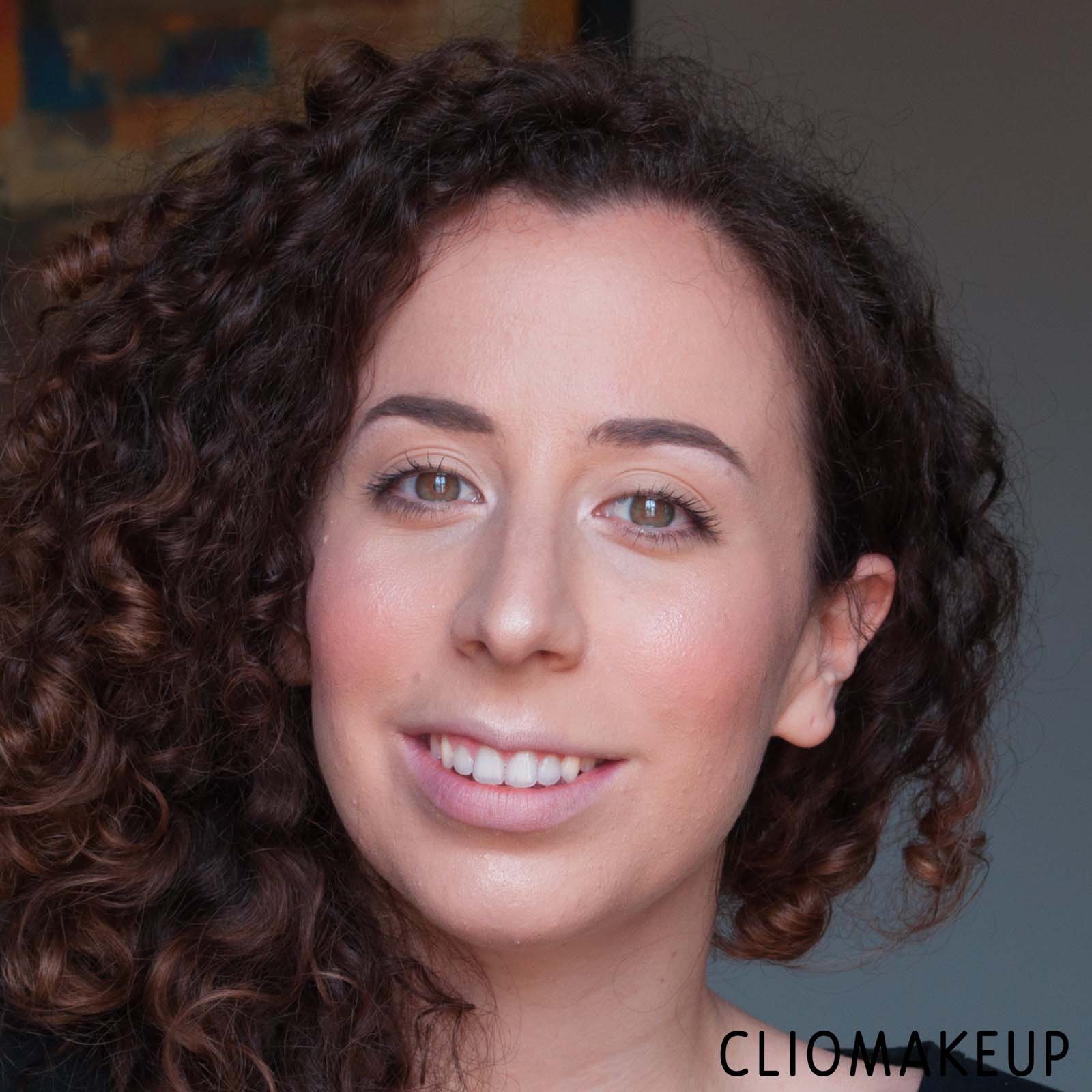 cliomakeup-recensione-cipria-pupa-natural-side-compact-powder-14