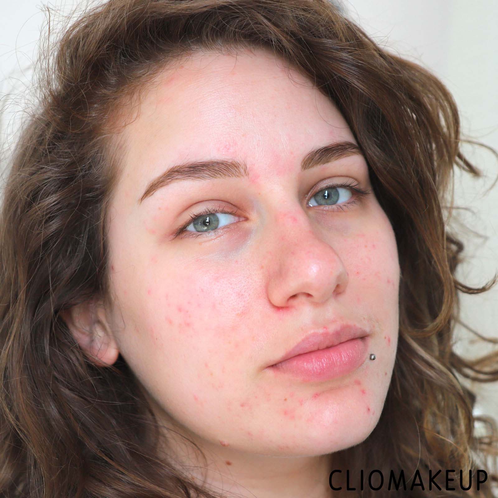 cliomakeup-recensione-essence-glow-boosting-pore-minimizing-primer-10