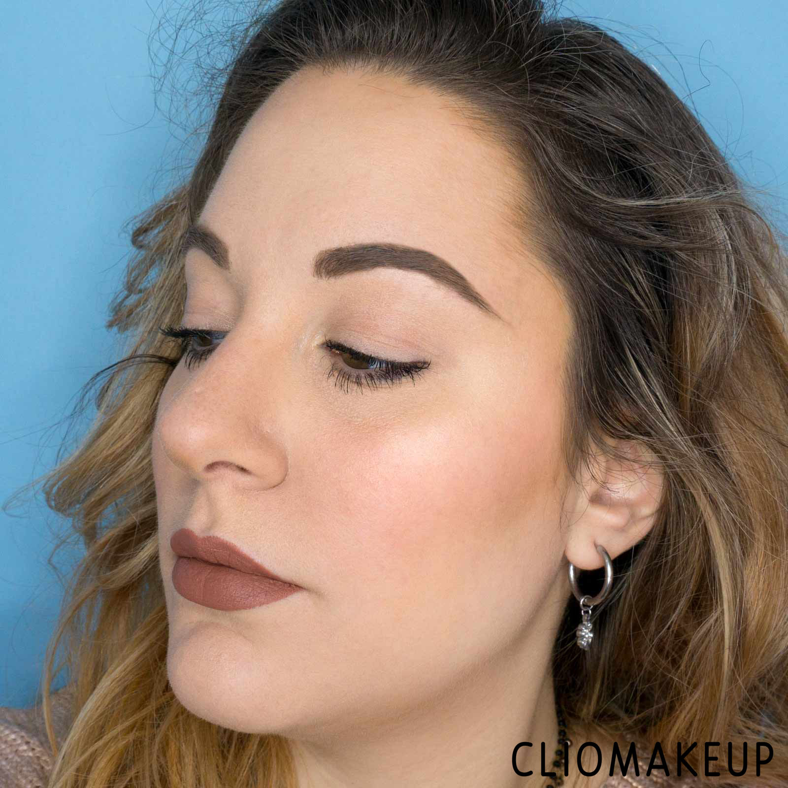 cliomakeup-recensione-illuminante-viso-liquido-essence-#instaperfect-liquid-highlighter-13