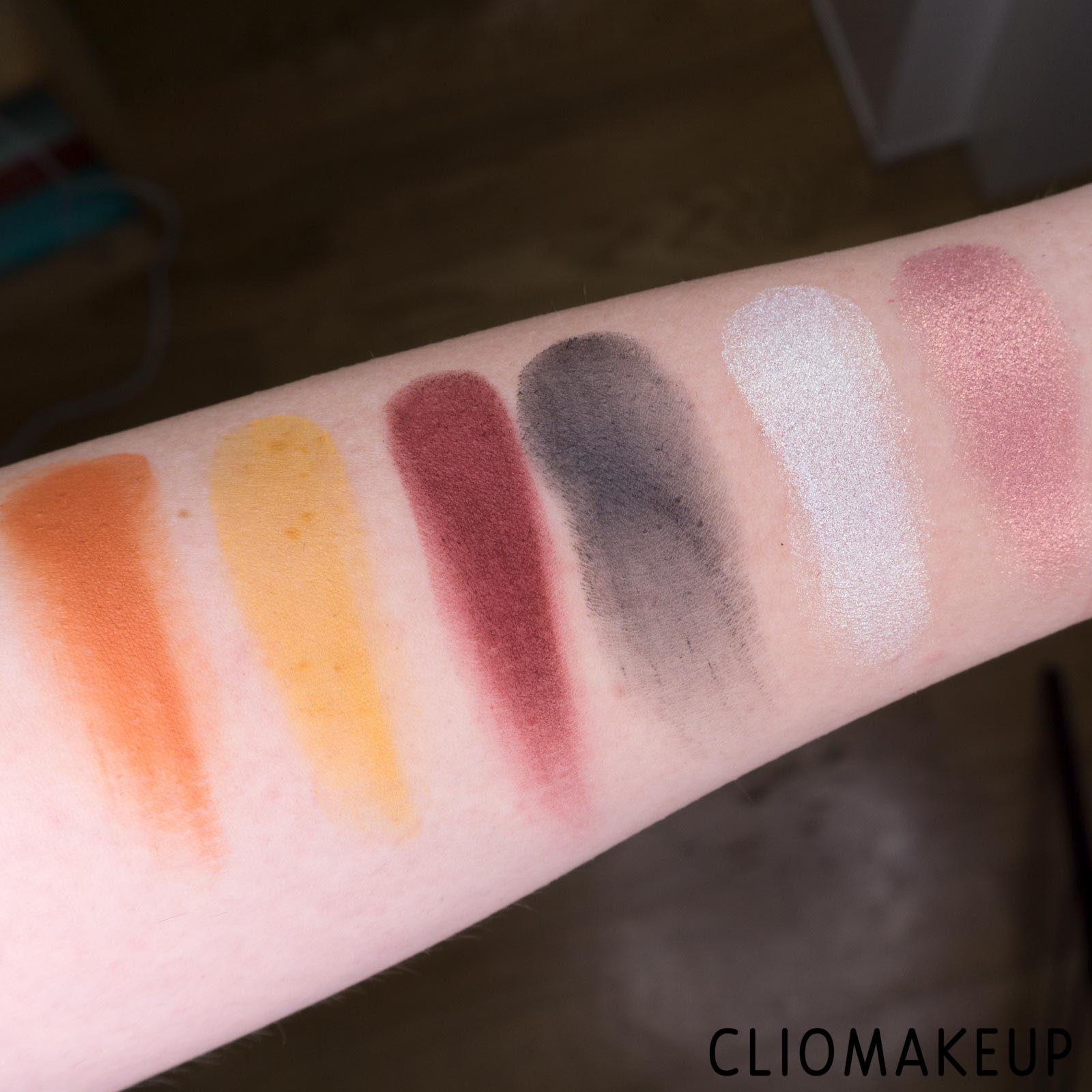 cliomakeup-recensione-palette-carmi-kiss-of-fire-7