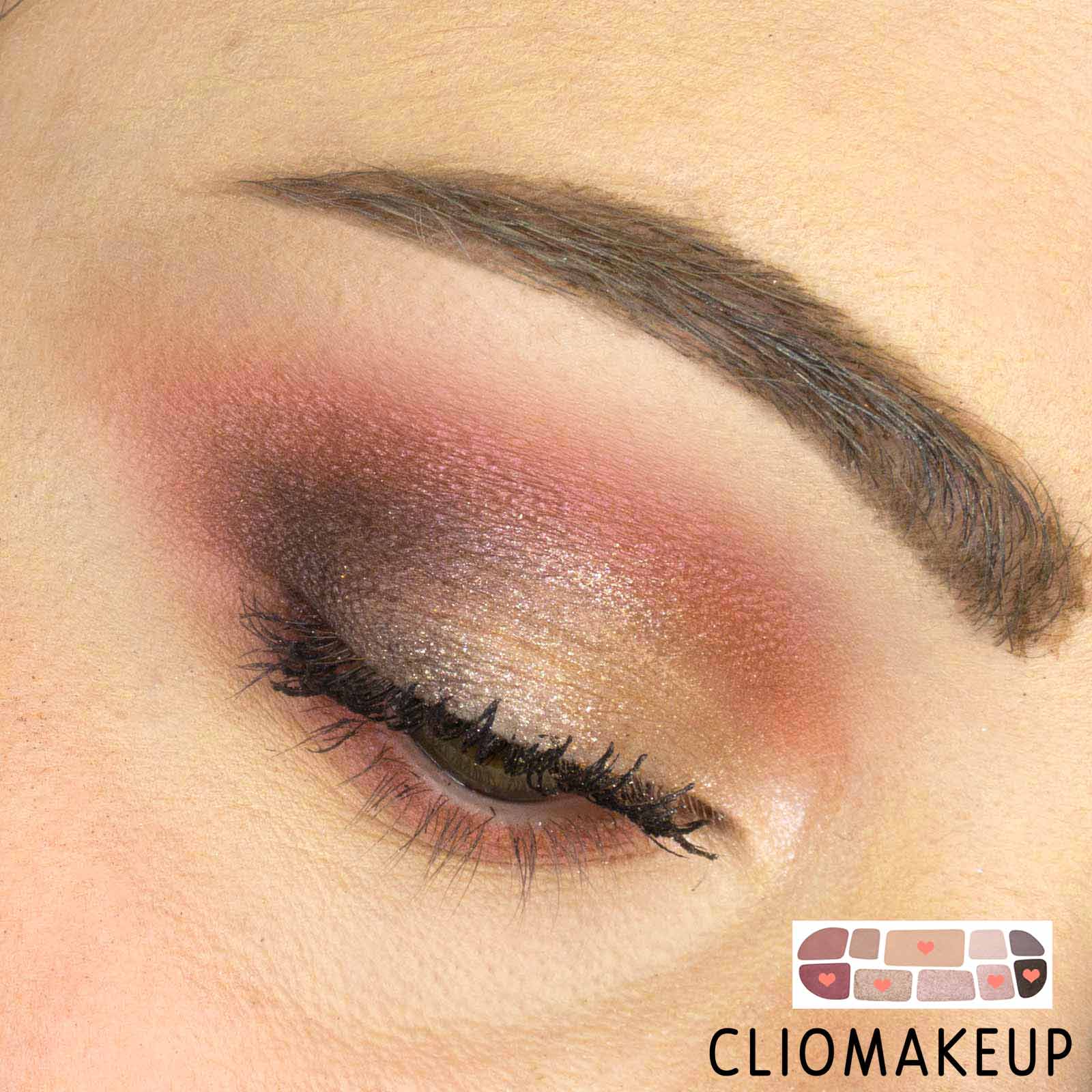 cliomakeup-recensione-palette-essence-blushed-eyeshadow-palette-12