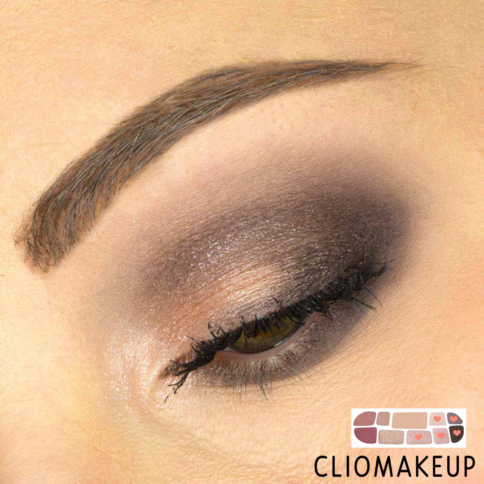 cliomakeup-recensione-palette-essence-blushed-eyeshadow-palette-15