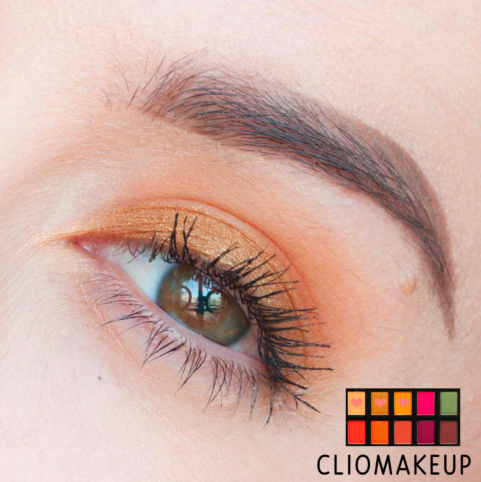 cliomakeup-recensione-palette-nyx-off-tropic-shadow palette-12