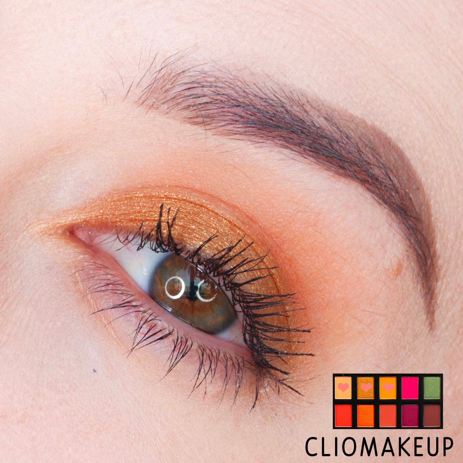 cliomakeup-recensione-palette-nyx-off-tropic-shadow palette-13