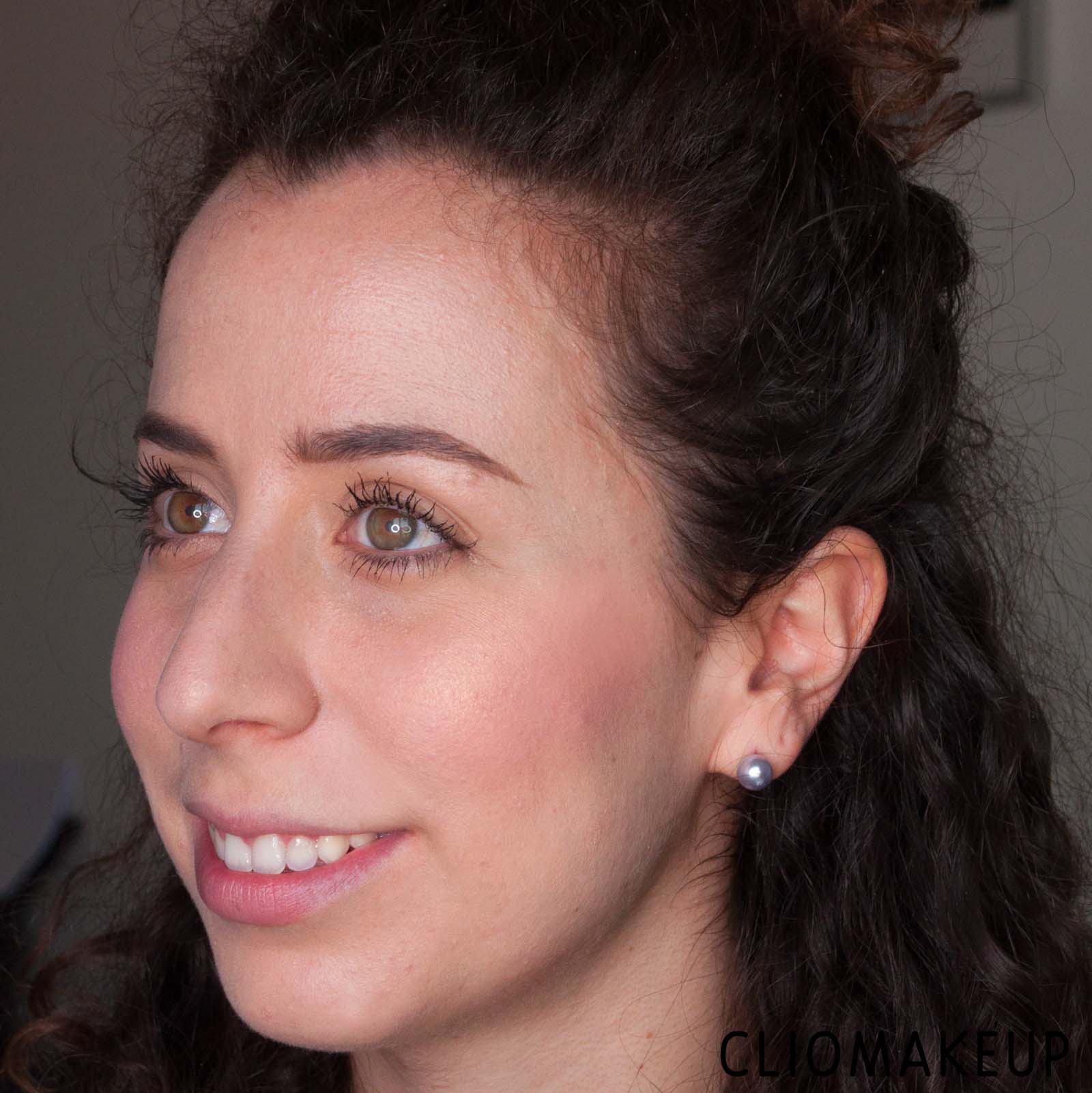 cliomakeup-recensione-palette-viso-benefit-cheekleaders-pink-squad-palette-11