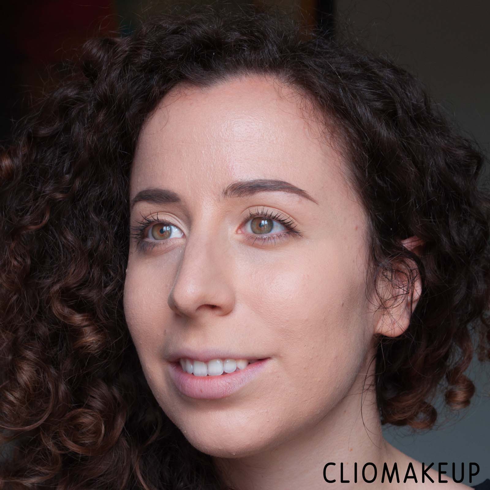 cliomakeup-recensione-palette-viso-essence-hey-cheeks-blush-bronzer-e-highlighter-palette-10