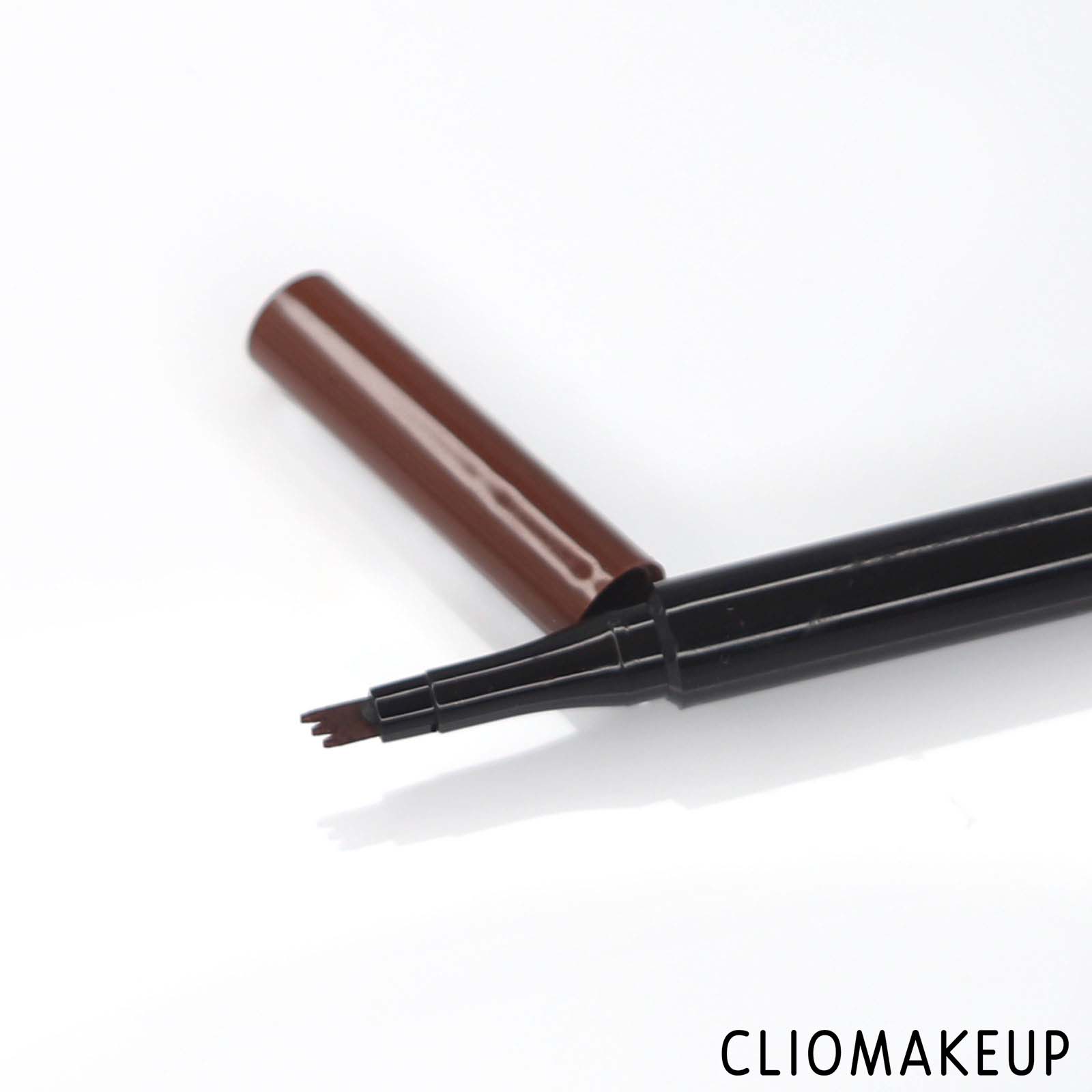 cliomakeup-recensione-pennarello-sopracciglia-deborah-24-ore-brow-marker-5