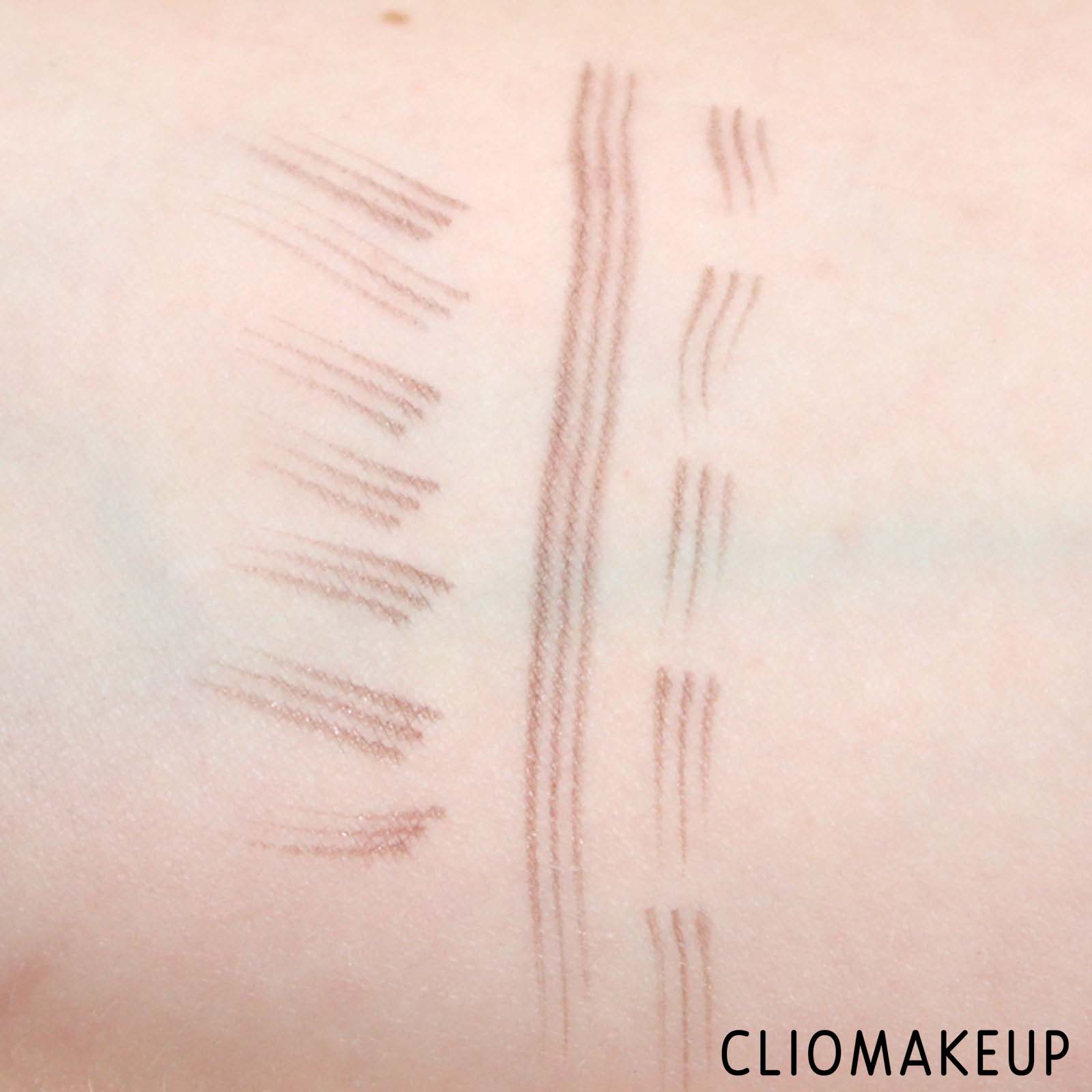 cliomakeup-recensione-pennarello-sopracciglia-deborah-24-ore-brow-marker-6