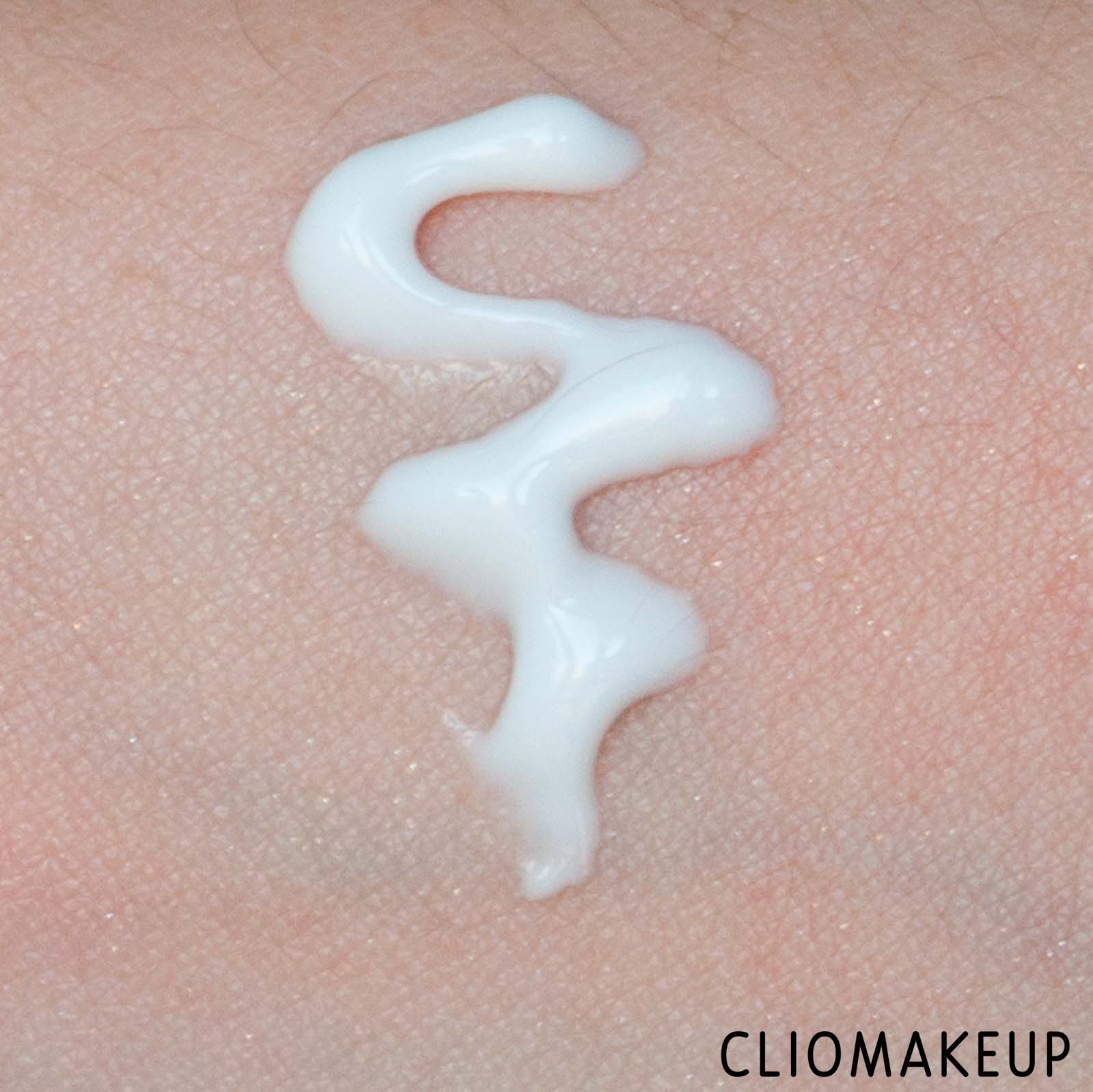 cliomakeup-recensione-primer-viso-pupa-natural-side-face-primer-6
