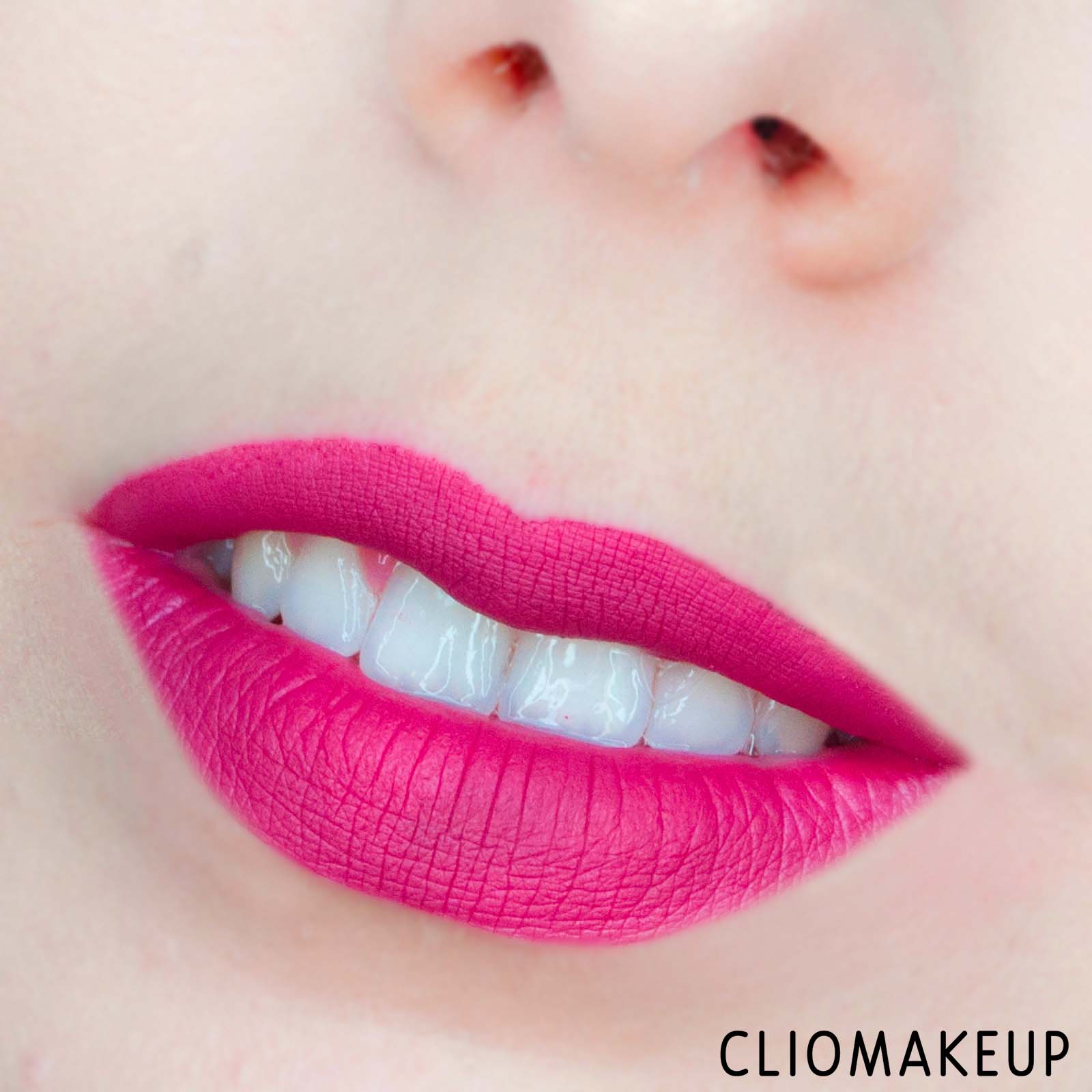 cliomakeup-recensione-rossetti-nyx-line-e-load-two-in-one-lippie-13