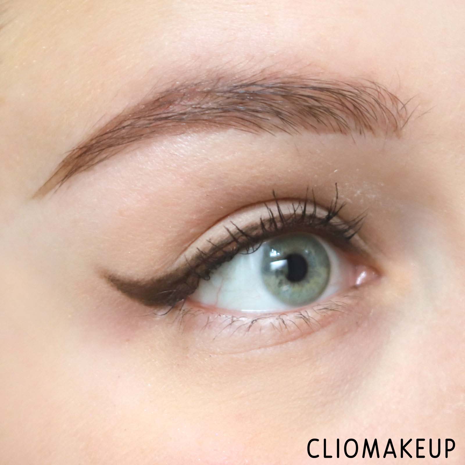 cliomakeup-recensione-eyeliner-cremoso-kat-von-d-cake-pencil-13