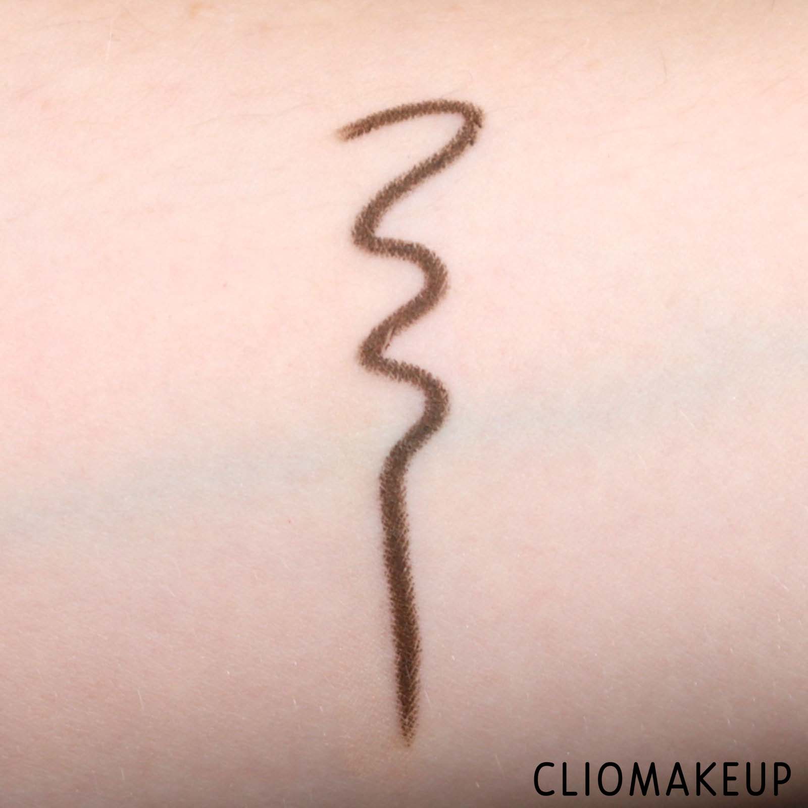 cliomakeup-recensione-eyeliner-cremoso-kat-von-d-cake-pencil-9