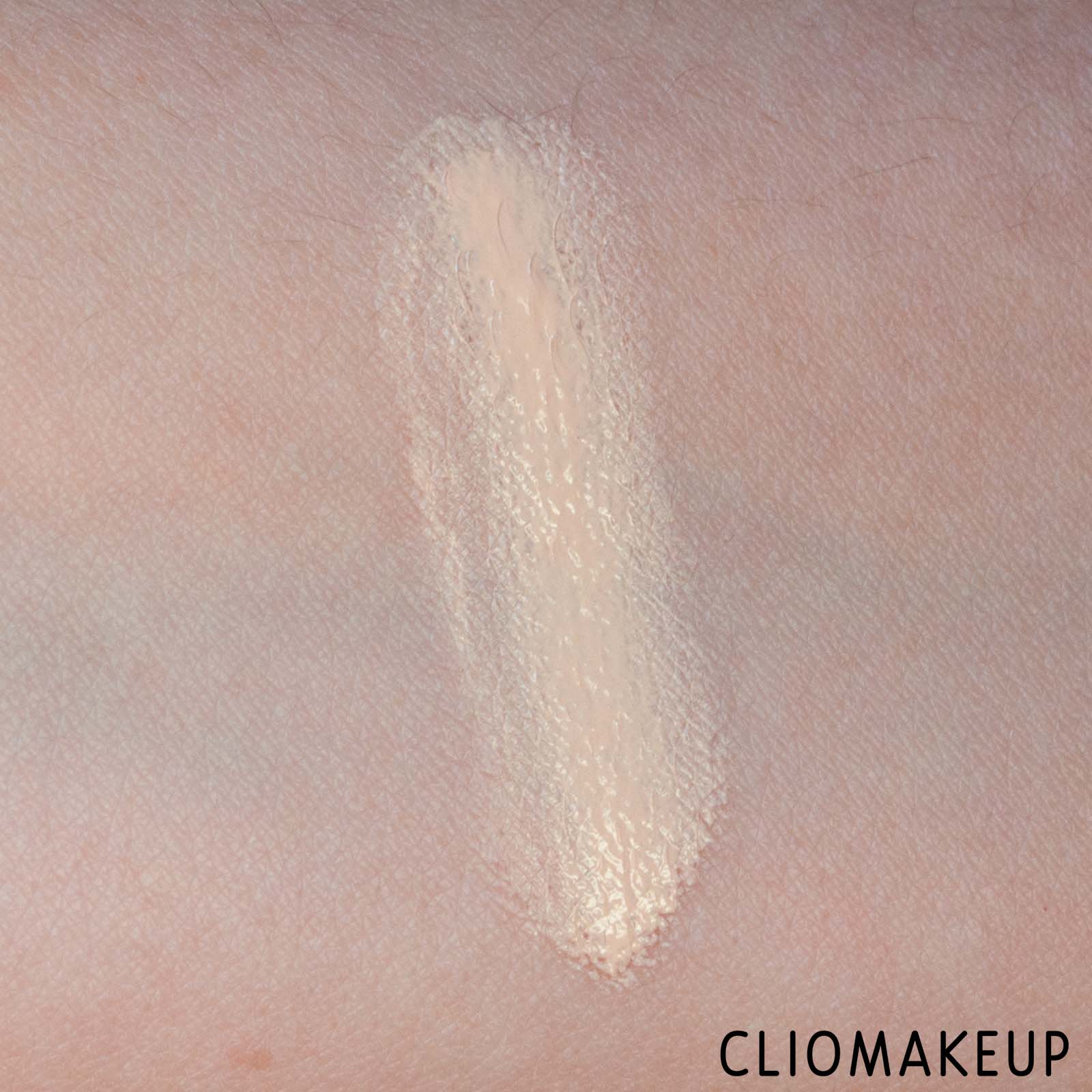 cliomakeup-recensione-fondotinta-kiko-ocean-feel-fluid-foundation-9