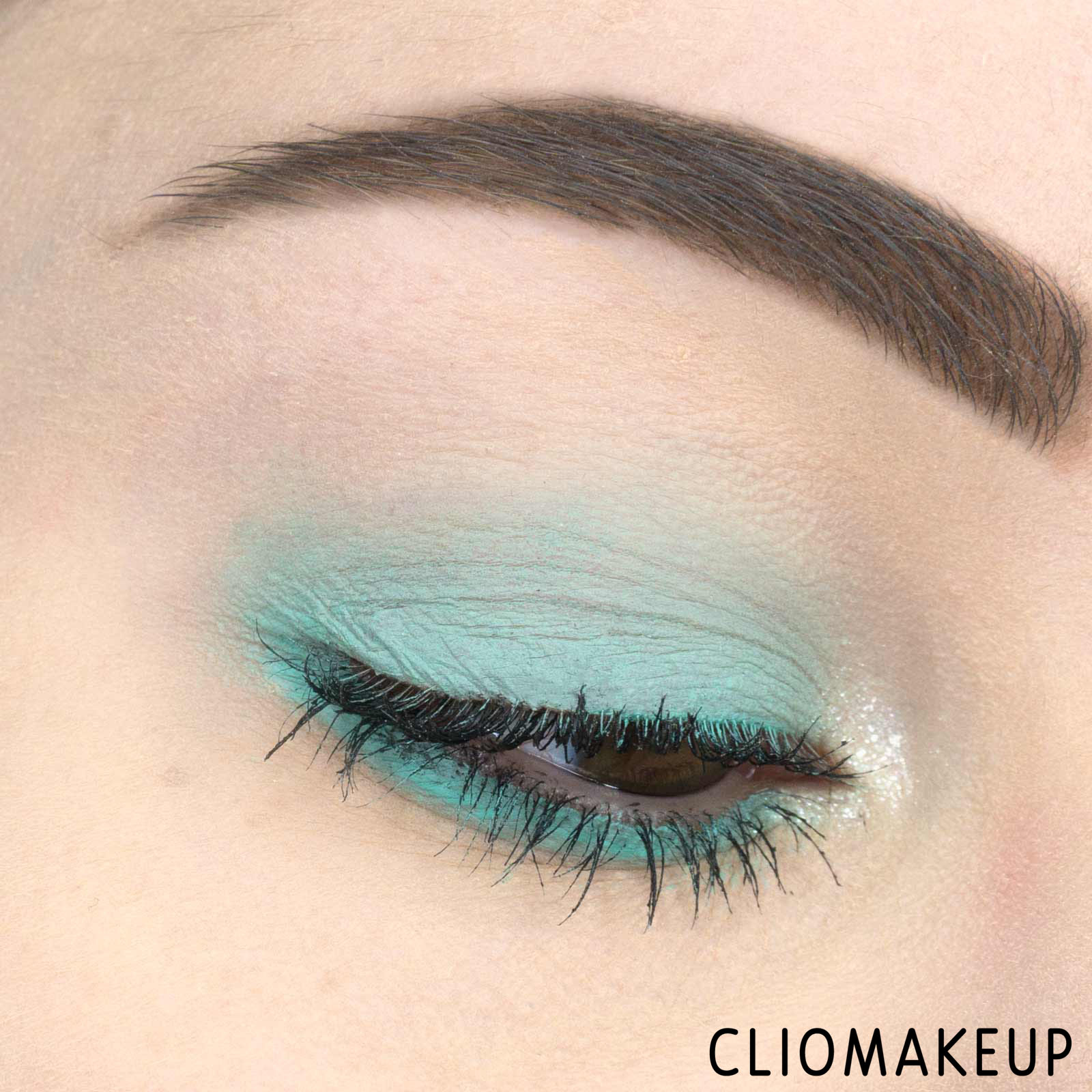 cliomakeup-recensione-ombretto-liquido-huda-beauty-matte-e-metal-melted-shadows-12