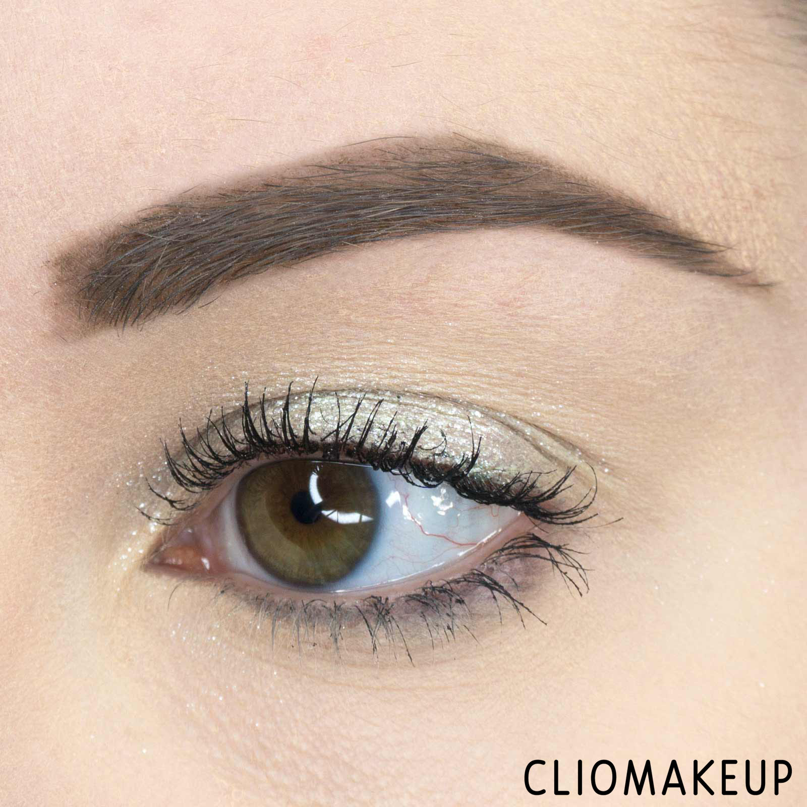 cliomakeup-recensione-ombretto-liquido-huda-beauty-matte-e-metal-melted-shadows-14