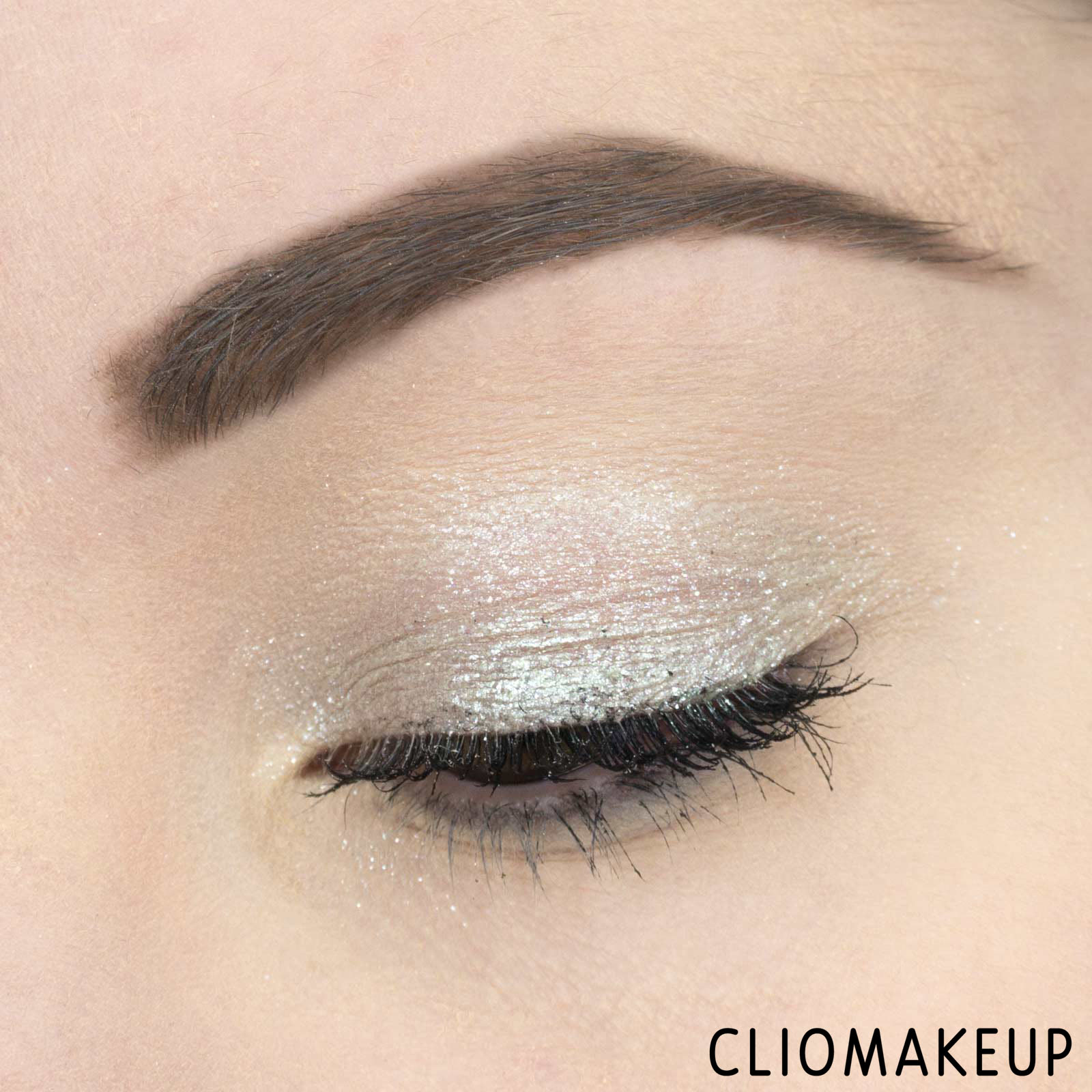 cliomakeup-recensione-ombretto-liquido-huda-beauty-matte-e-metal-melted-shadows-15