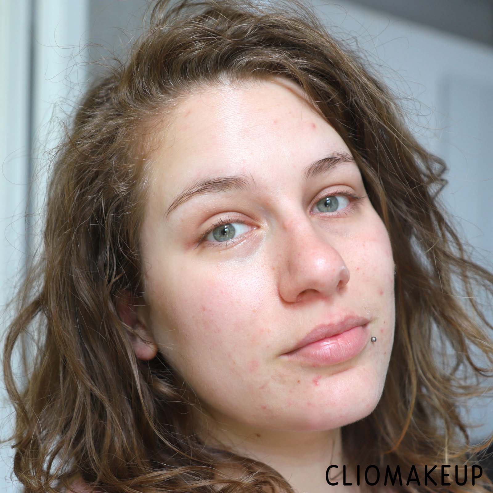 cliomakeup-recensione-too-faced-dew-you-loose-setting-powder-10