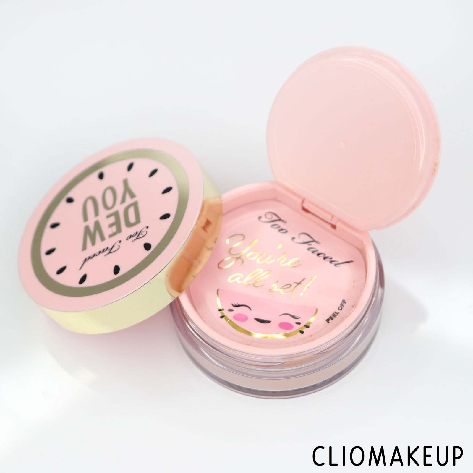 cliomakeup-recensione-too-faced-dew-you-loose-setting-powder-4