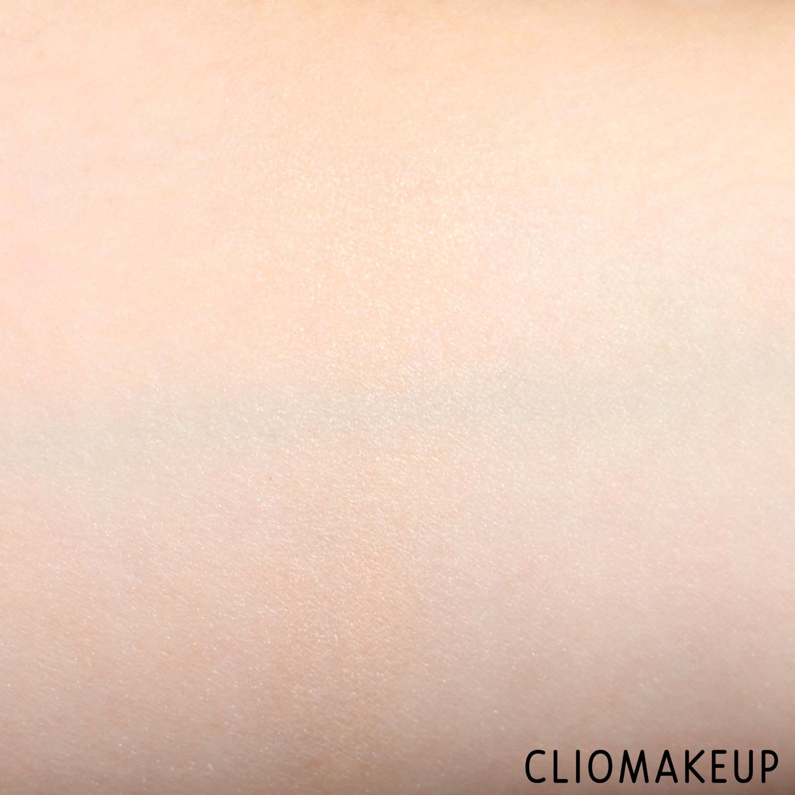 cliomakeup-recensione-cipria-illuminante-natasha-denona-all-over-glow-9