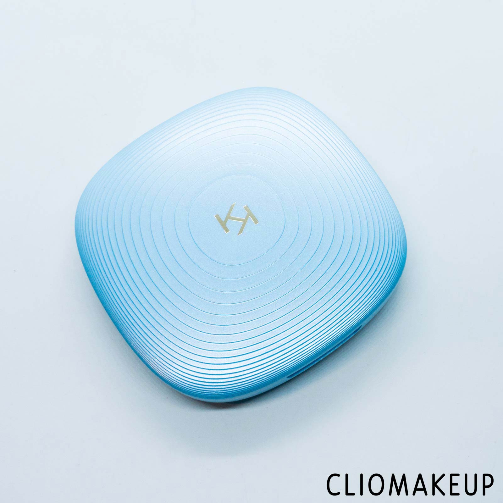 cliomakeup-recensione-fondotinta-kiko-ocean-feel-powder-foundation-4