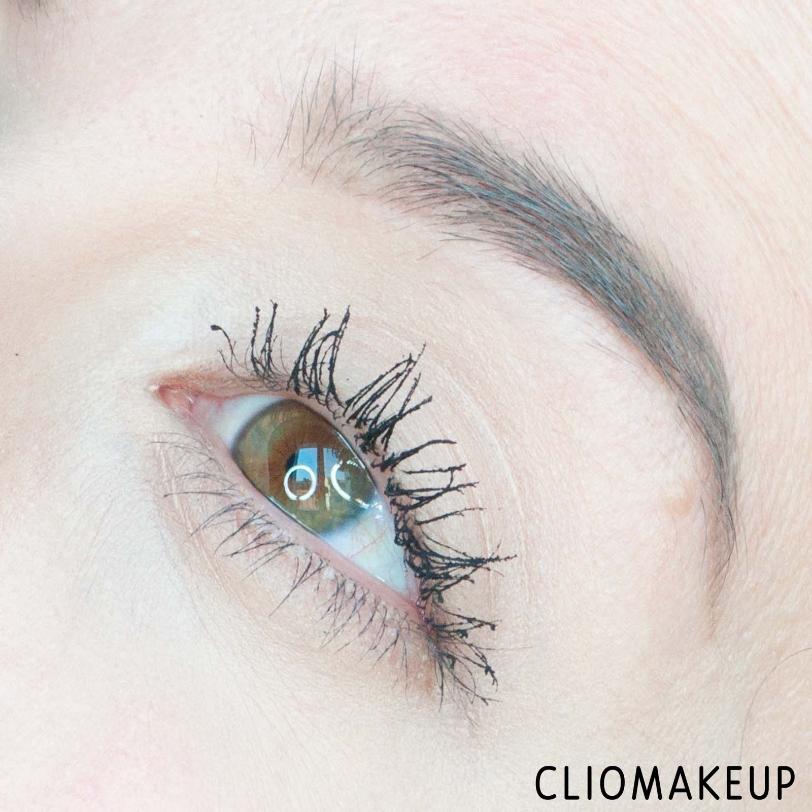 cliomakeup-recensione-mascara-deborah-24-ore-instant-maxi-volume-waterproof-mascara-15
