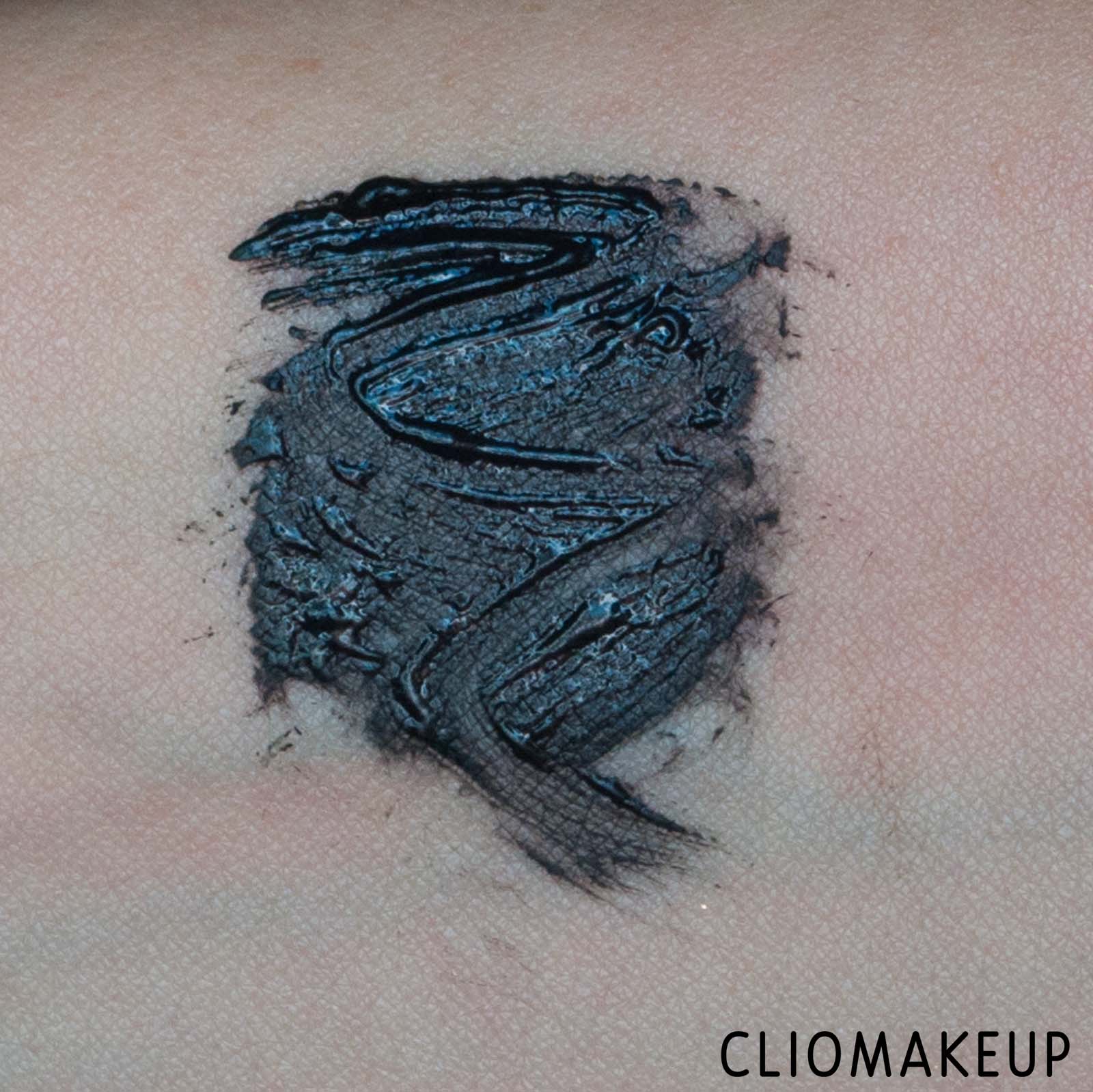 cliomakeup-recensione-mascara-deborah-24-ore-instant-maxi-volume-waterproof-mascara-7