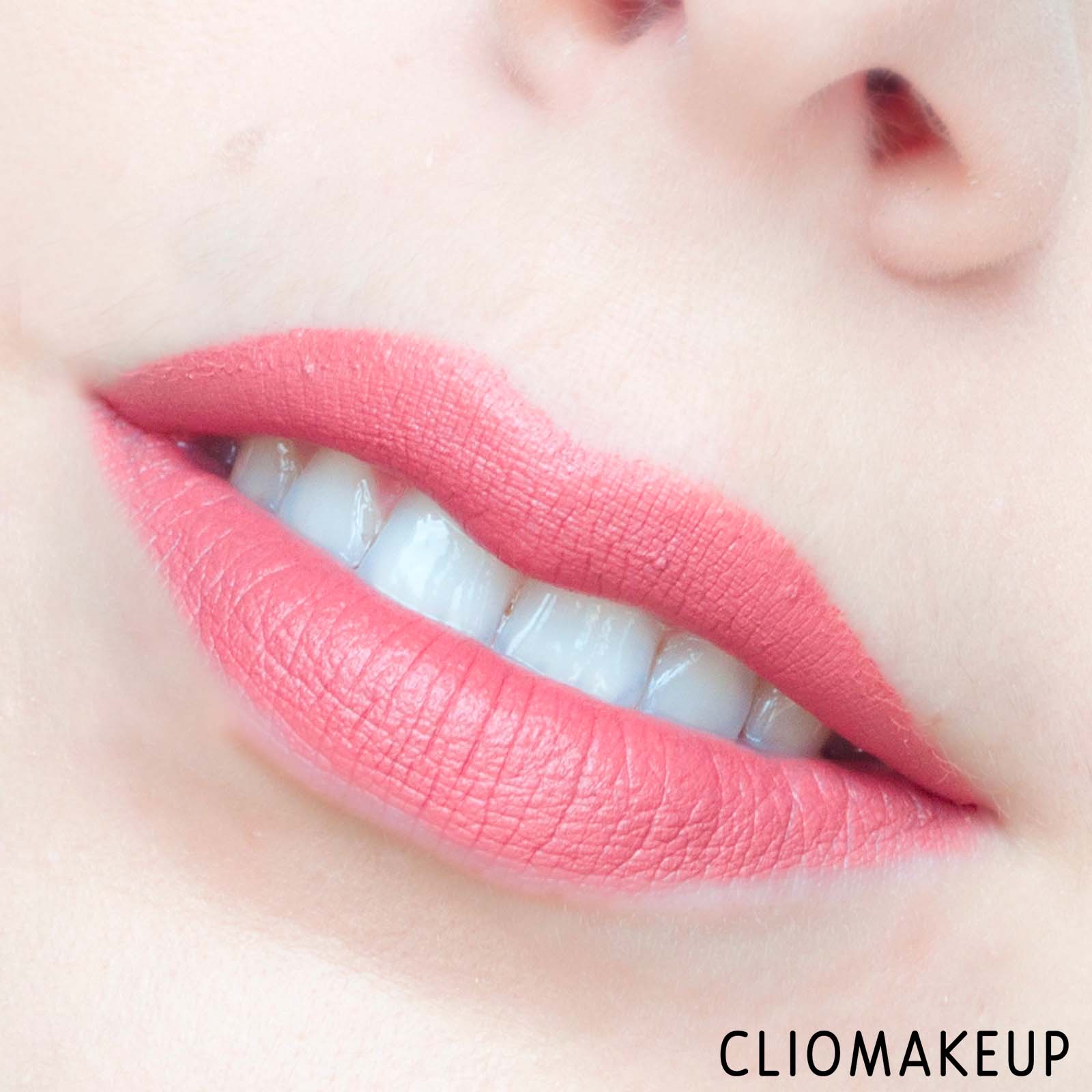 cliomakeup-recensione-rossetti-cremosi-mac-aladdin-matte-lipstick-10