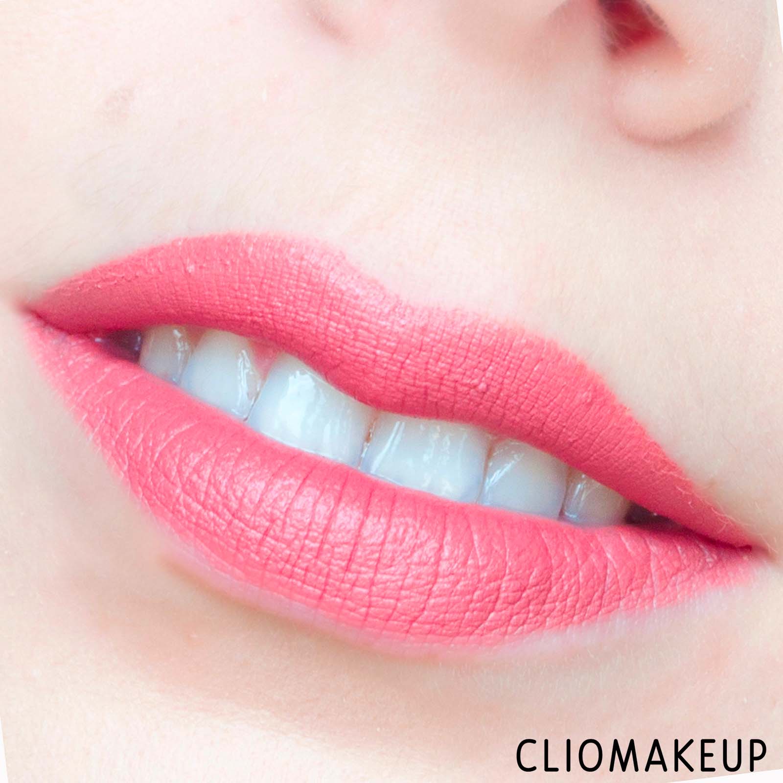 cliomakeup-recensione-rossetti-cremosi-mac-aladdin-matte-lipstick-11