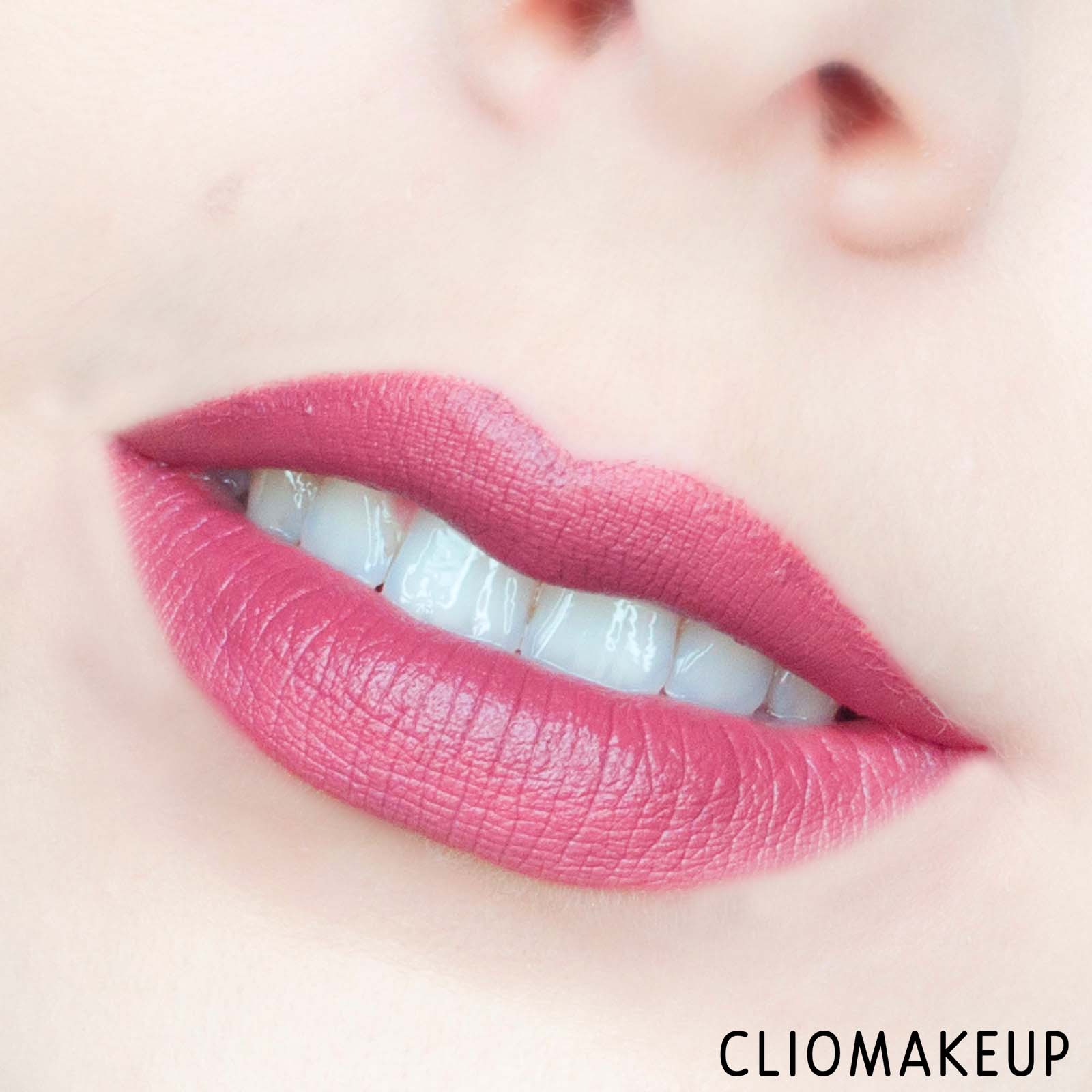 cliomakeup-recensione-rossetti-cremosi-mac-aladdin-matte-lipstick-12