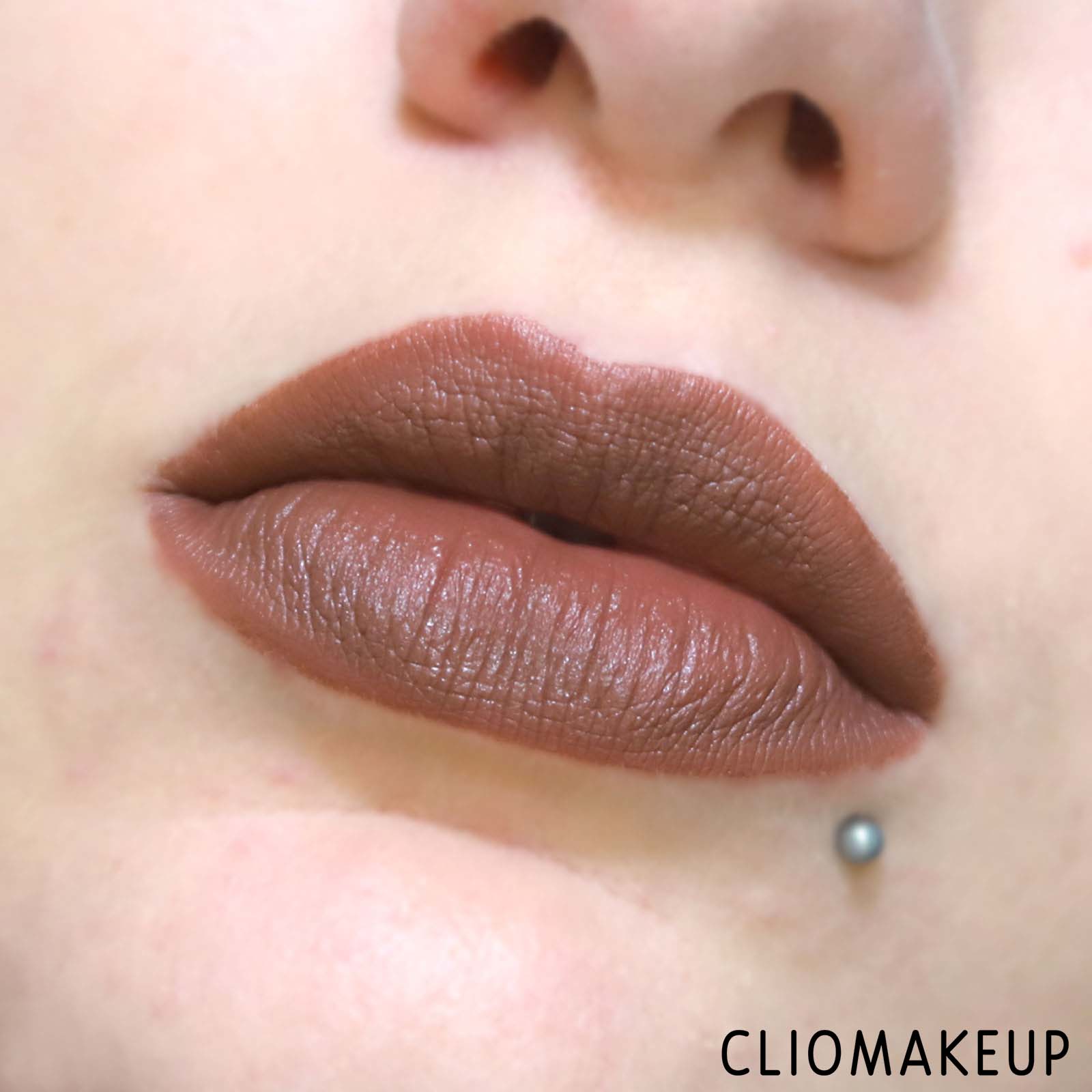 cliomakeup-recensione-rossetti-essence-this-is-me-14