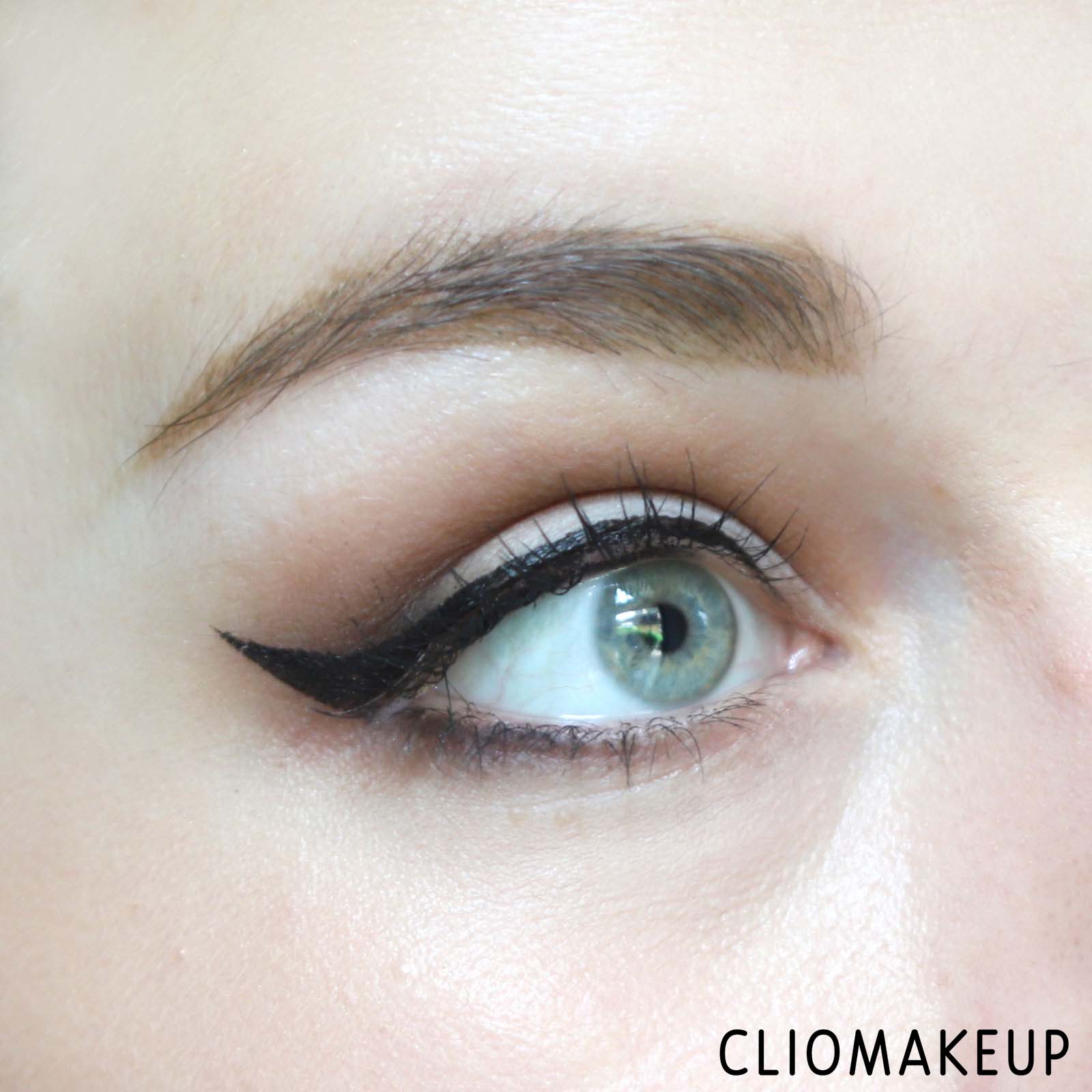 cliomakeup-recensione-eyeliner-kat-von-d-ultra-ink-liner-10