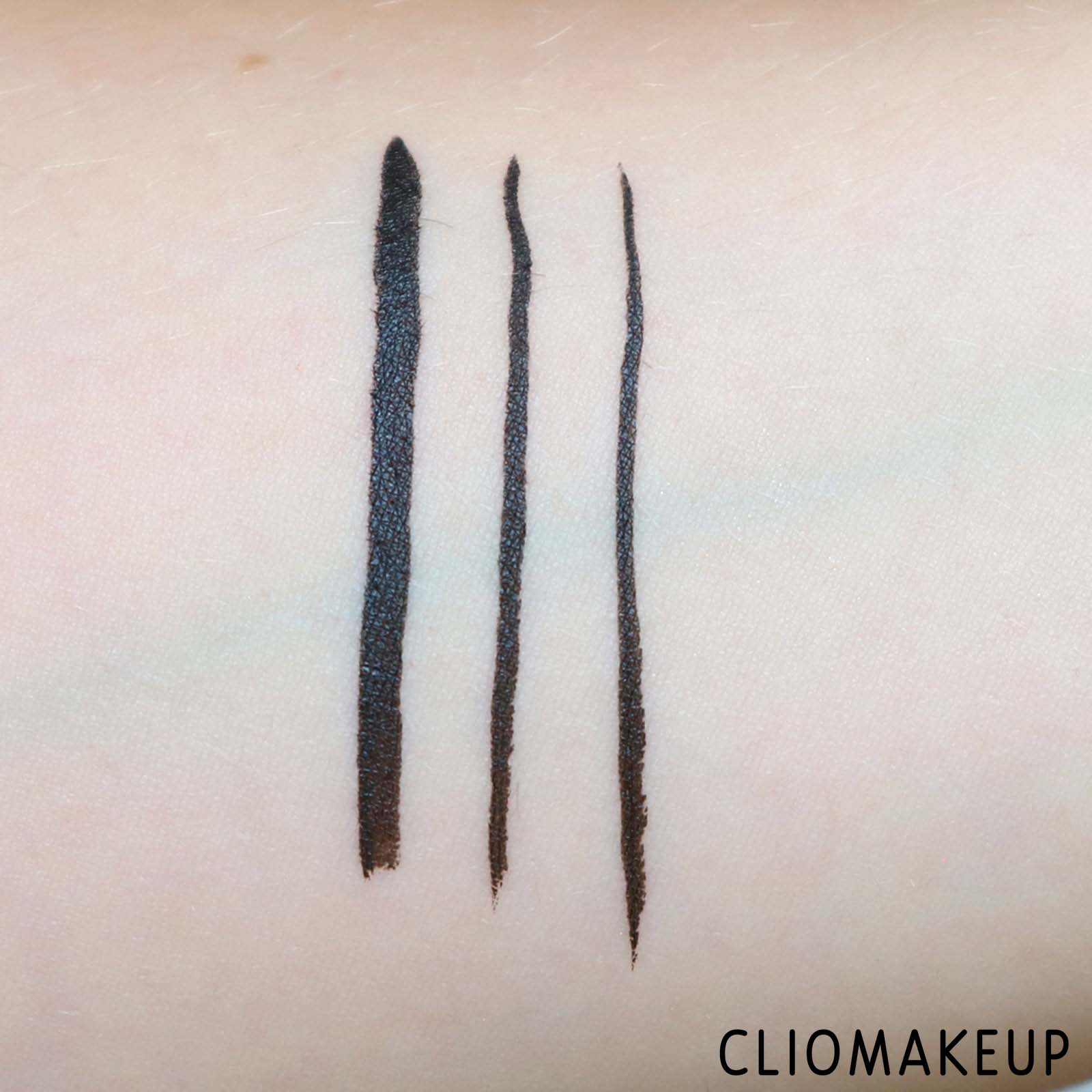 cliomakeup-recensione-eyeliner-kat-von-d-ultra-ink-liner-6